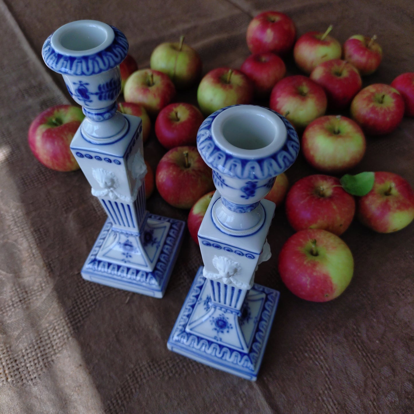 1975~1979年RoyalCopenhagenブルーフルーテッドプレインのライオンレリーフキャンドルスタンド2本セット/Candle stand pair