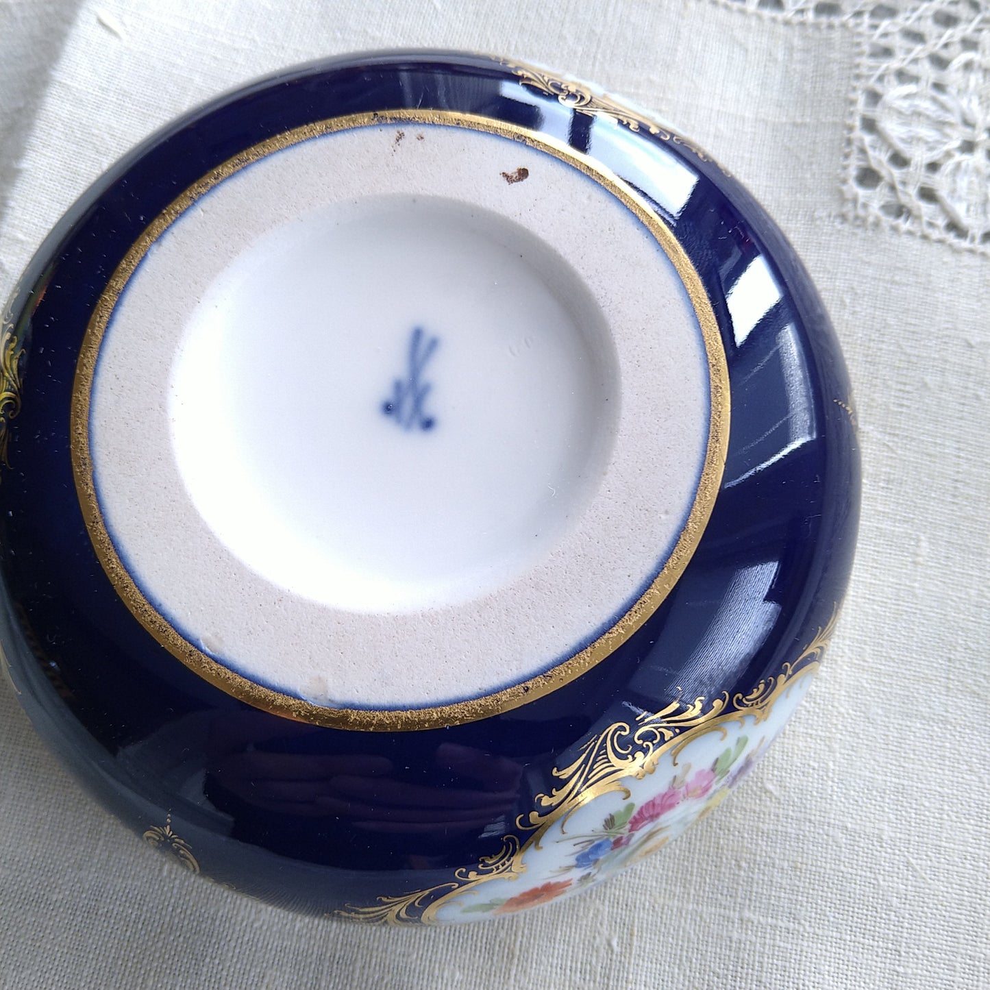 1924年以前Meissenマイセンコバルト/金彩/ドイツフラワーのボンボニエール/ボンボン入れ直径約12㎝D高さ約7.5㎝H