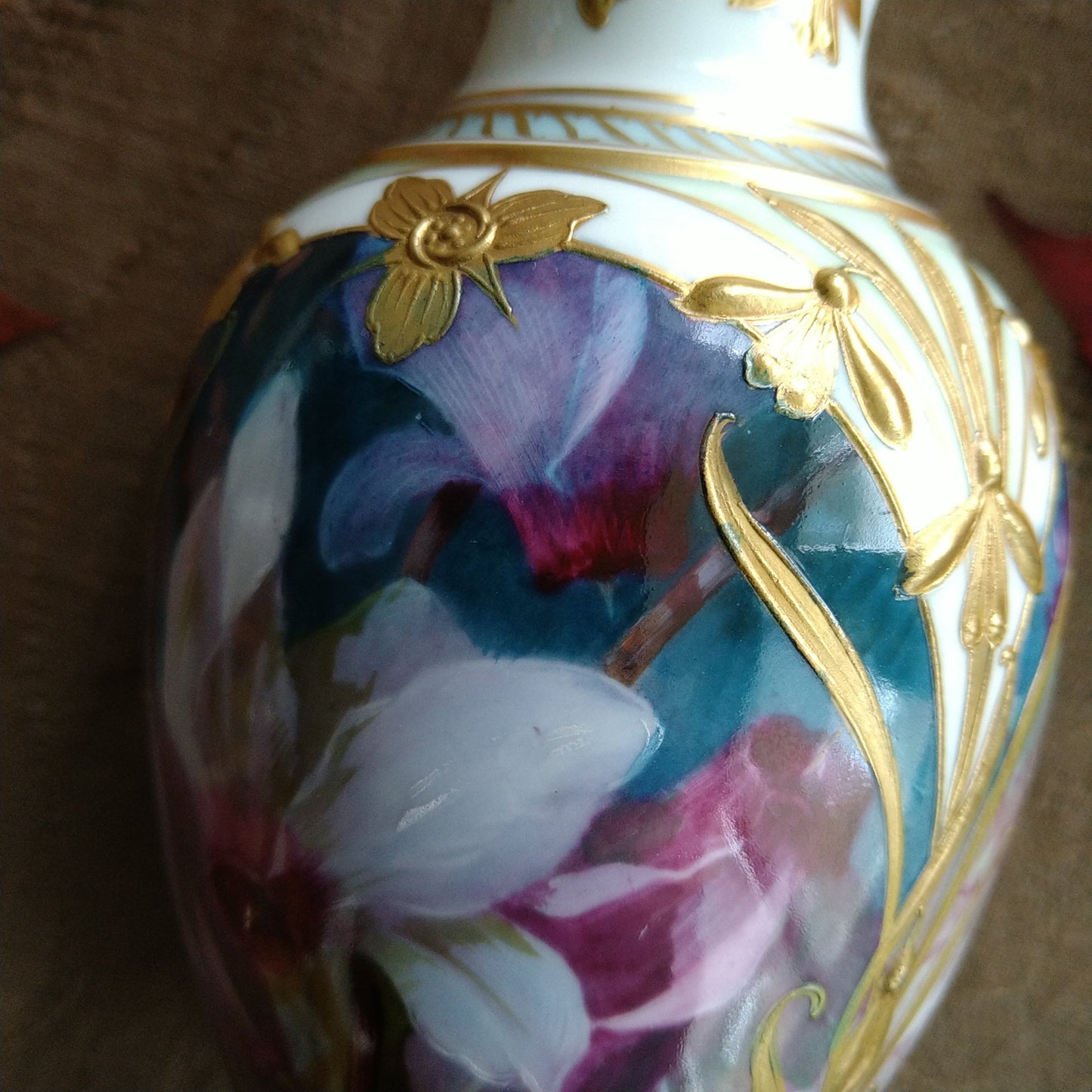 1915年KPM Berlinユーゲントシュティール・金彩・クロッカスとカーネーションとシクラメン/Weichmalarei・ソフトペインティング高さ約16㎝H