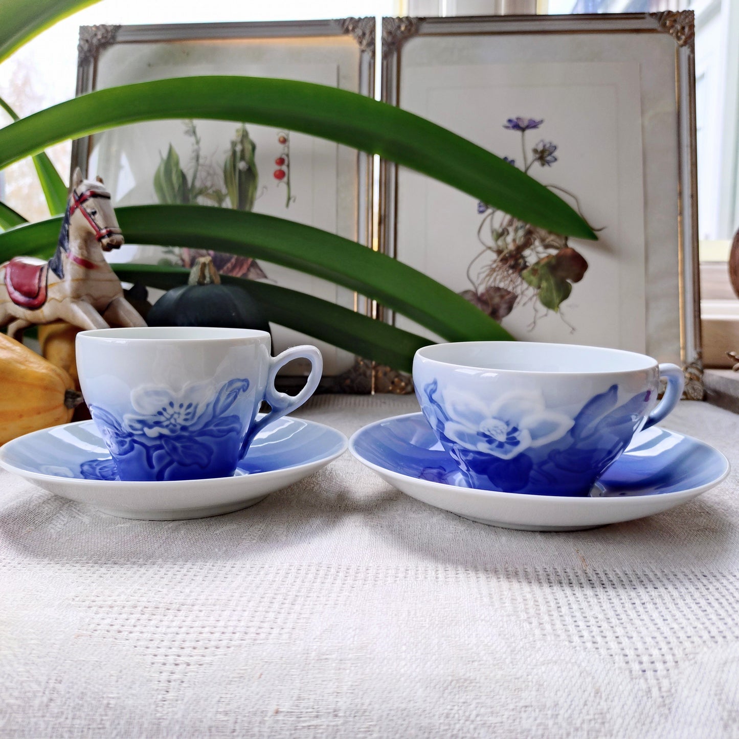 Bing&GrondahlビングオーグレンダールのJulrosenクリスマスローズのティーカップソーサー珍しいです