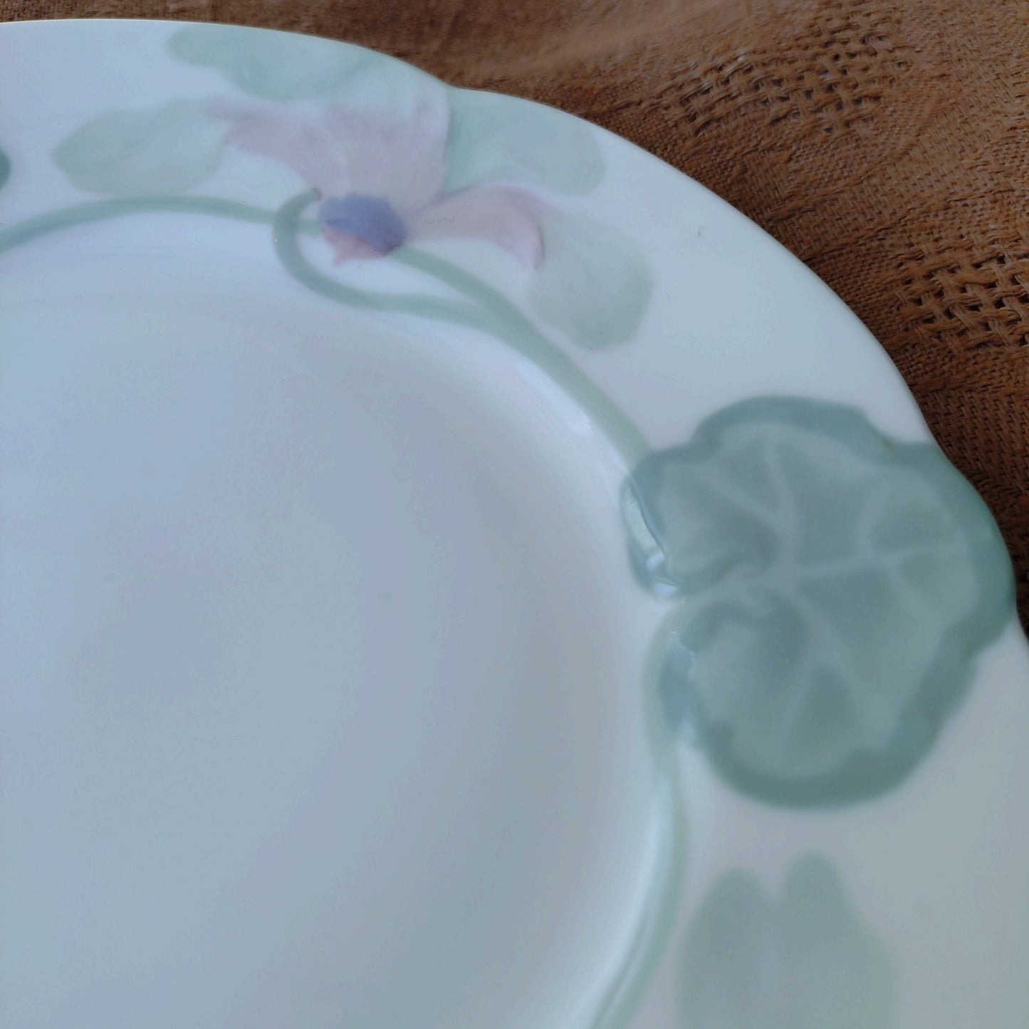 1902-1907年スウェーデンRörstrandのシクラメンのケーキプレート直径約17㎝D,ユーゲント/アールヌーヴォー