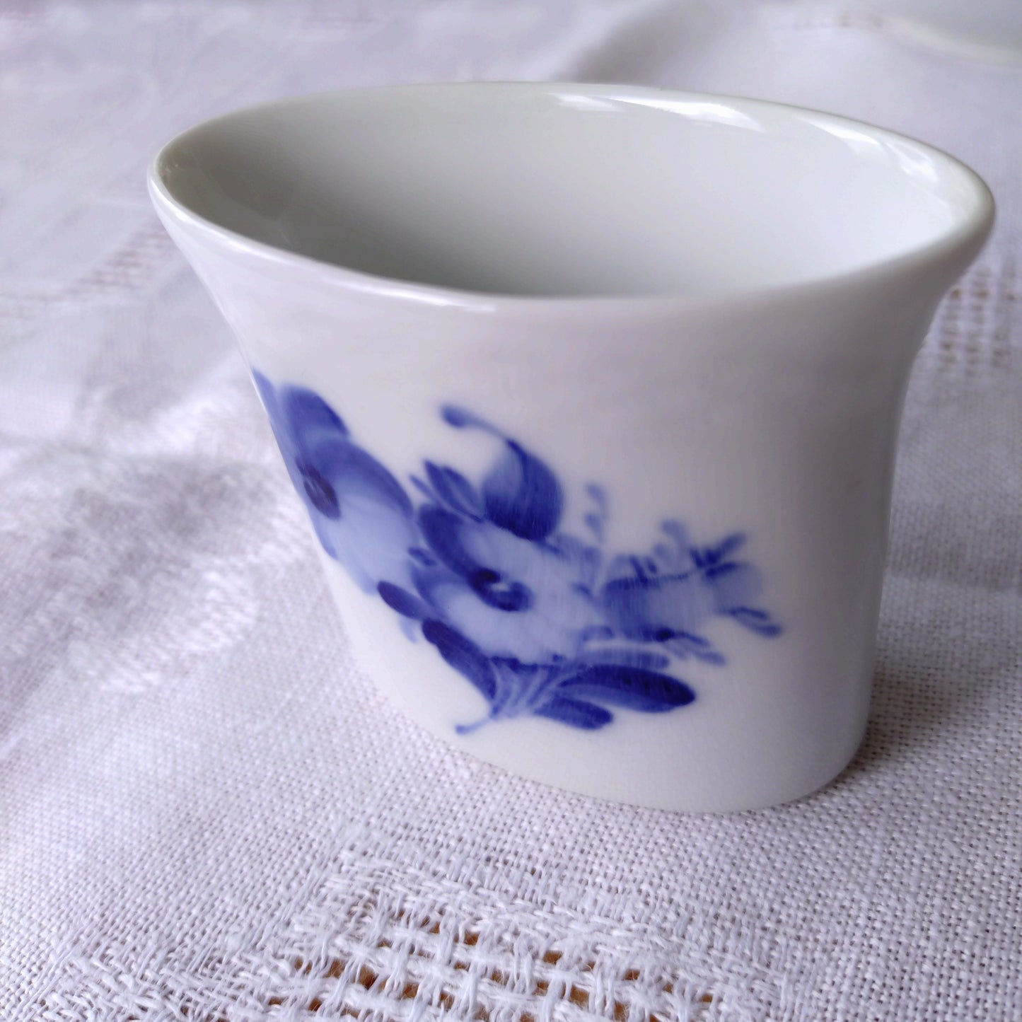 1924～1934年RoyalCopenhagenブルーフラワープレインの小さな楕円の花瓶/シガレットホルダー高さ約6㎝H