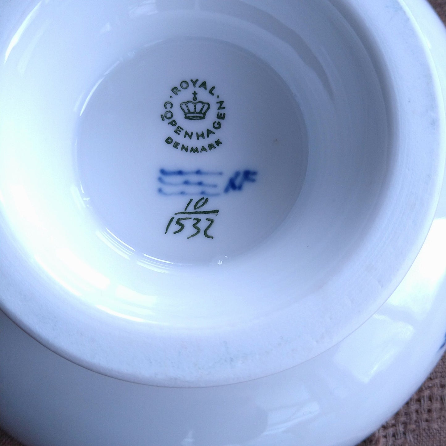 1963年のブルーフラワーカーブ高台のお皿直径約17.5㎝/BlueFlowerCurvesStandDIsh