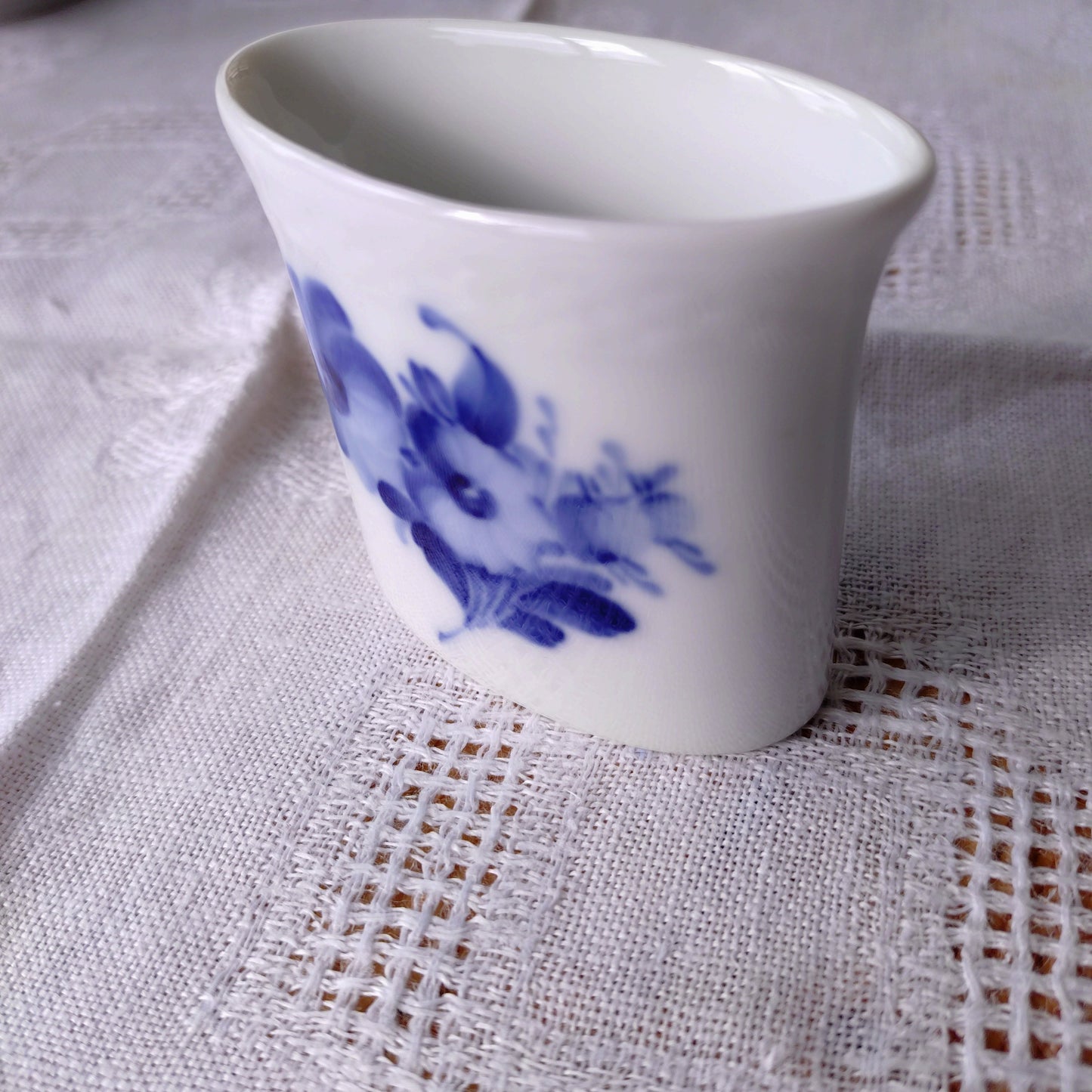 1924～1934年RoyalCopenhagenブルーフラワープレインの小さな楕円の花瓶/シガレットホルダー高さ約6㎝H