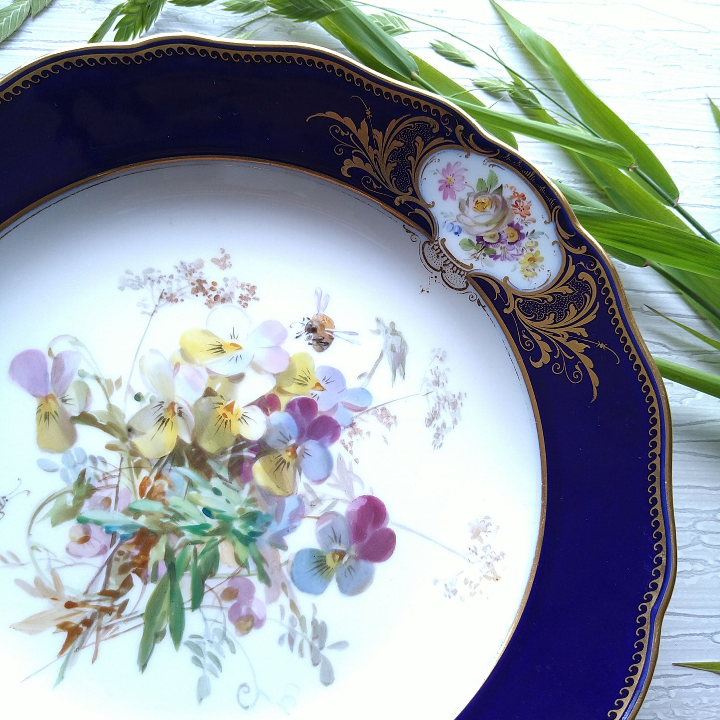 Meissen マイセンコバルトフォンド自然主義絵付け直径約25㎝D三色すみれ/MeissenCobalt FondPlate