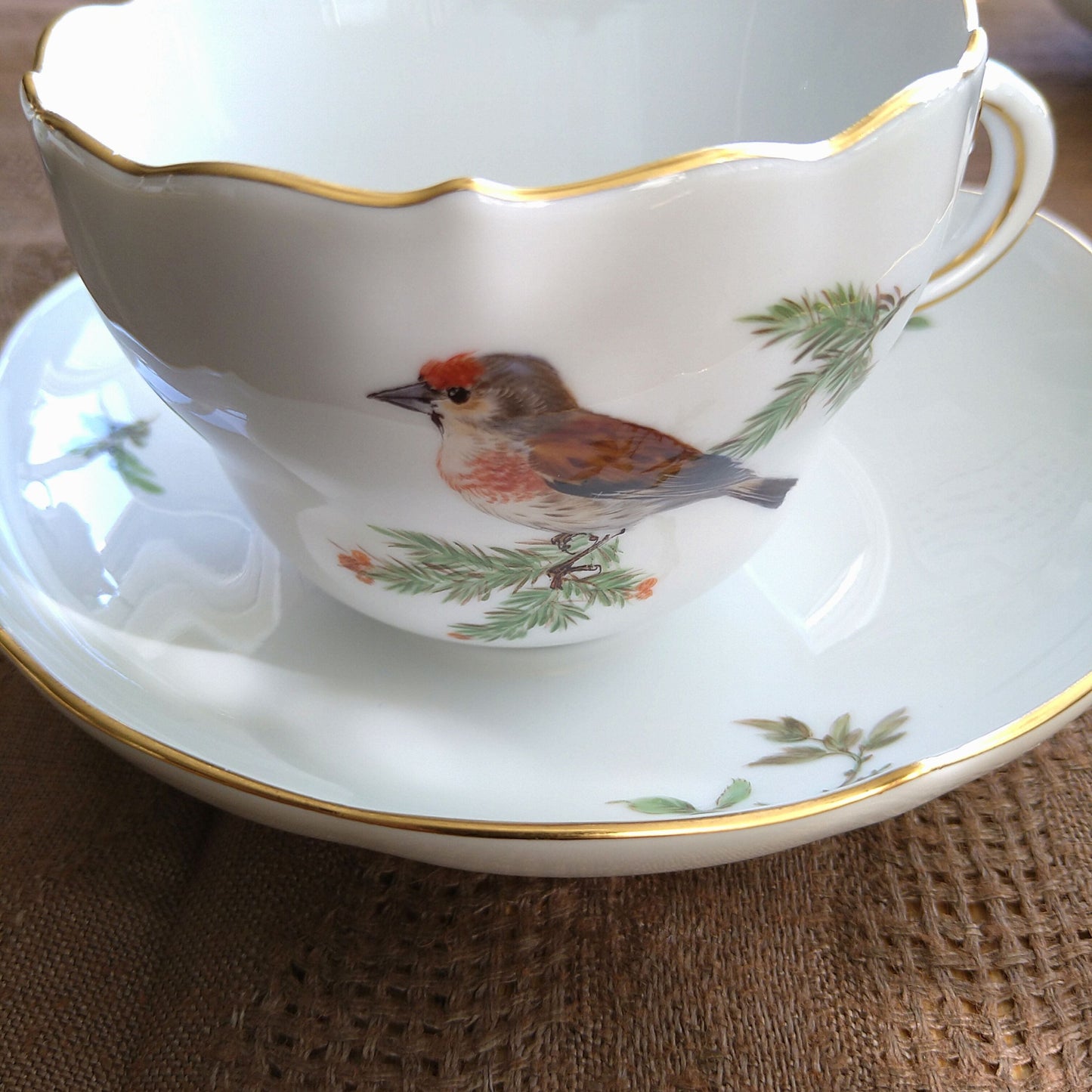 Meissenマイセン1970年頃ドイツの鳥ムネアカヒワのコーヒーカップソーサー