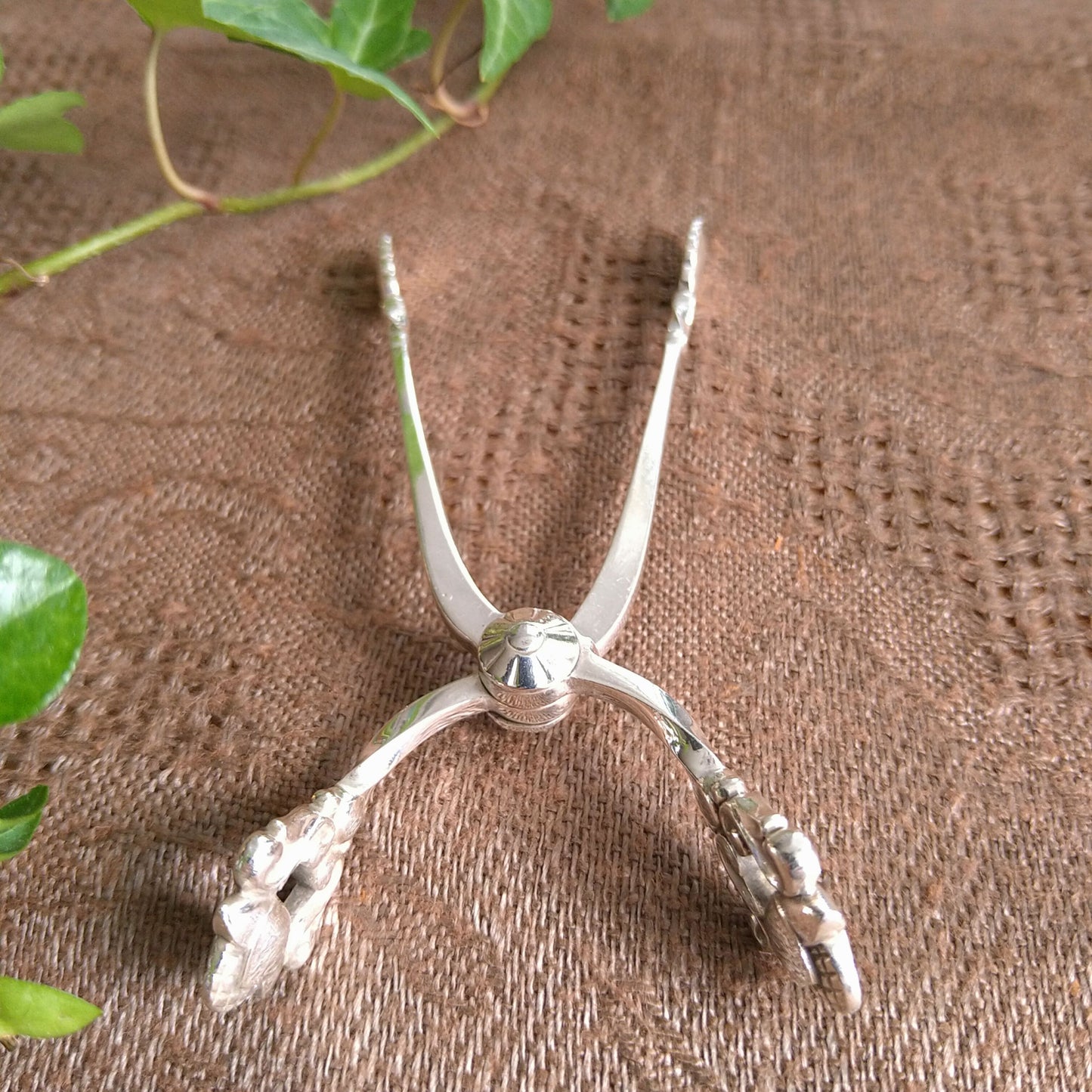 Georg Jensen Acorn 系列砂糖夾