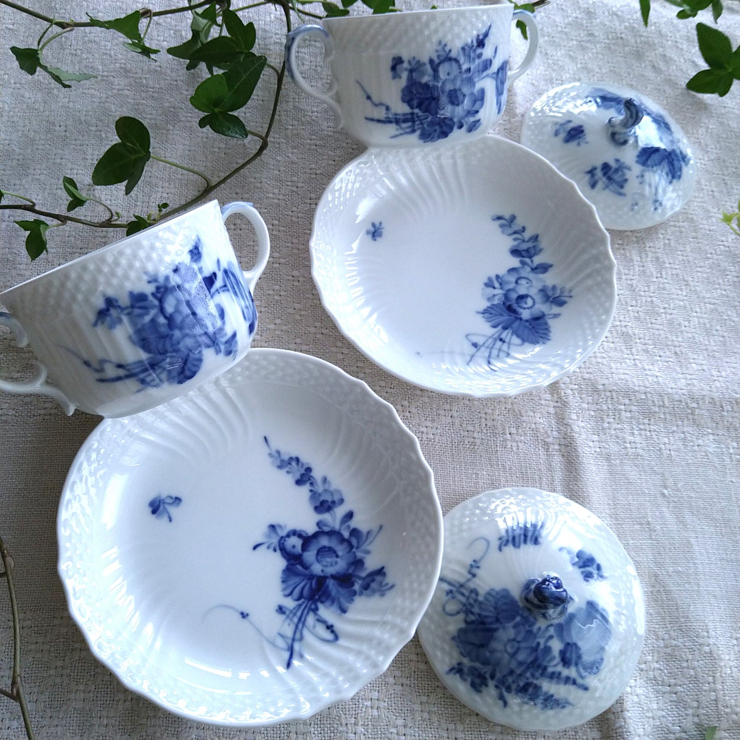 1960年代のRoyalCopenhagenブルーフラワーカーブのブイヨンカップソーサー/Blue Flower Curve Bouillon Cup and saucer