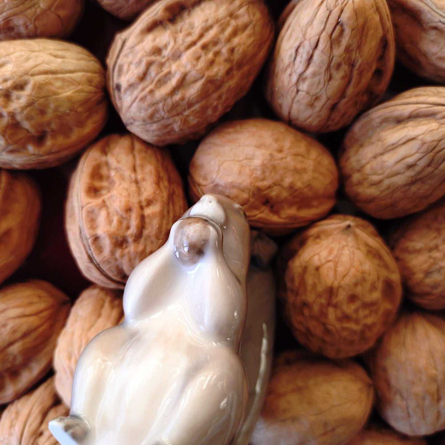 Royal Copenhagen squirrel with nuts! ❤️Approximately 7cm H x 5cm W