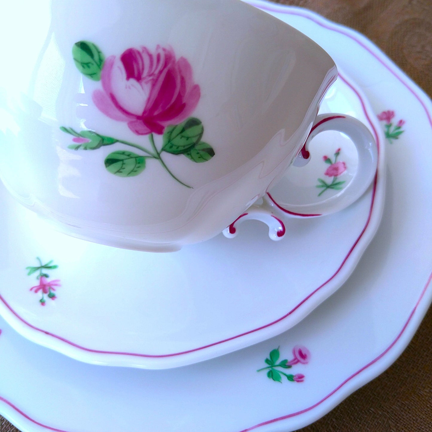 Augartenアウガルテンのオールドウィンナーローズ🌹のティーサーヴィスの色々