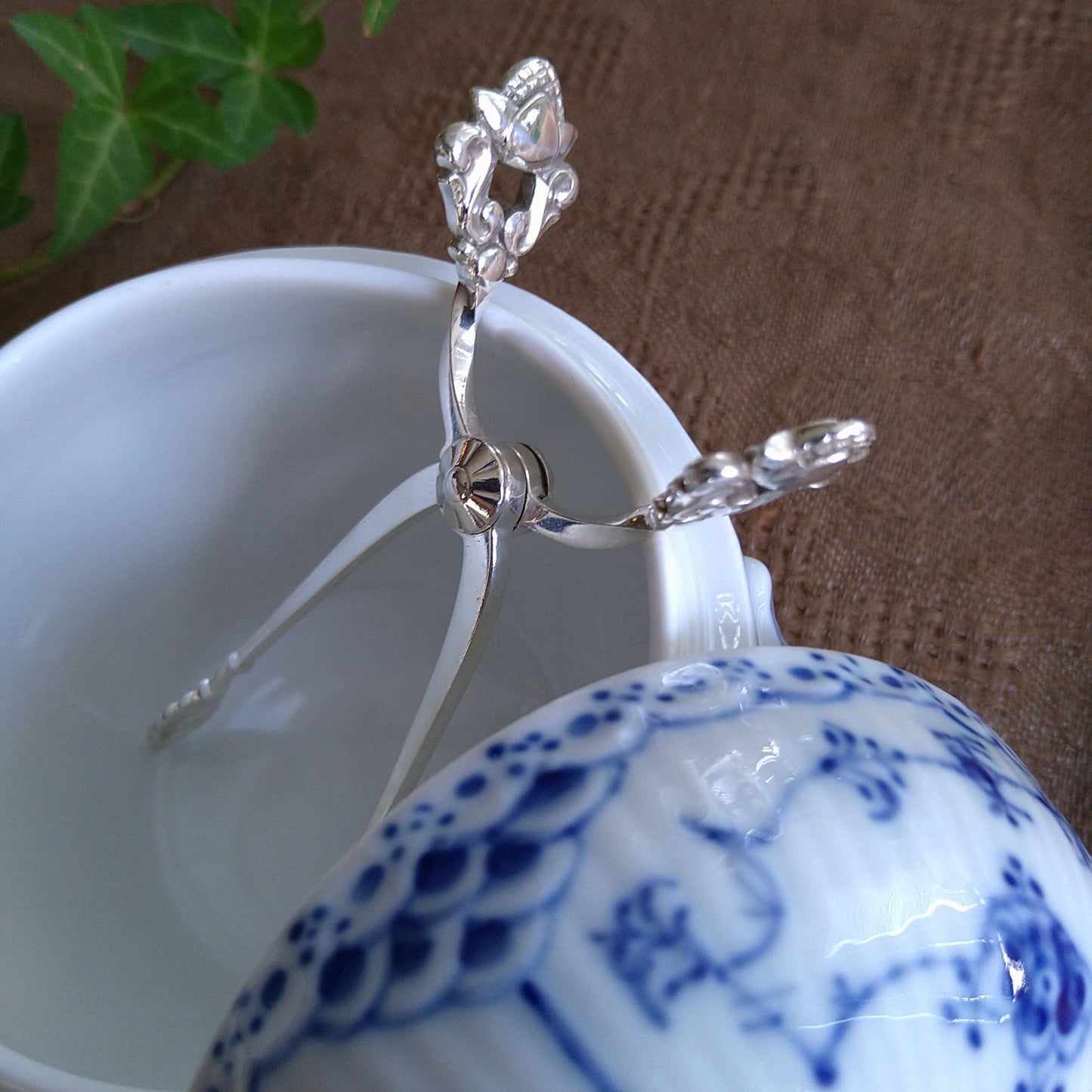 Georg Jensen Acorn 系列砂糖夾