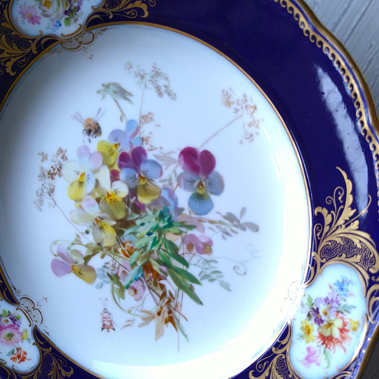 Meissen マイセンコバルトフォンド自然主義絵付け直径約25㎝D三色すみれ/MeissenCobalt FondPlate