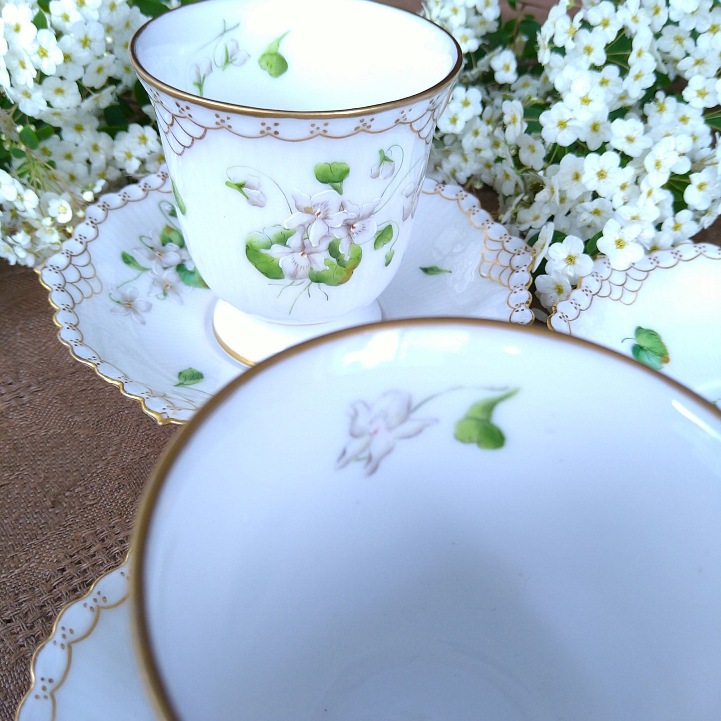 1892年RoyalCopenhagen の白いスミレのカップソーサー/WhiteVioletCupSaucer