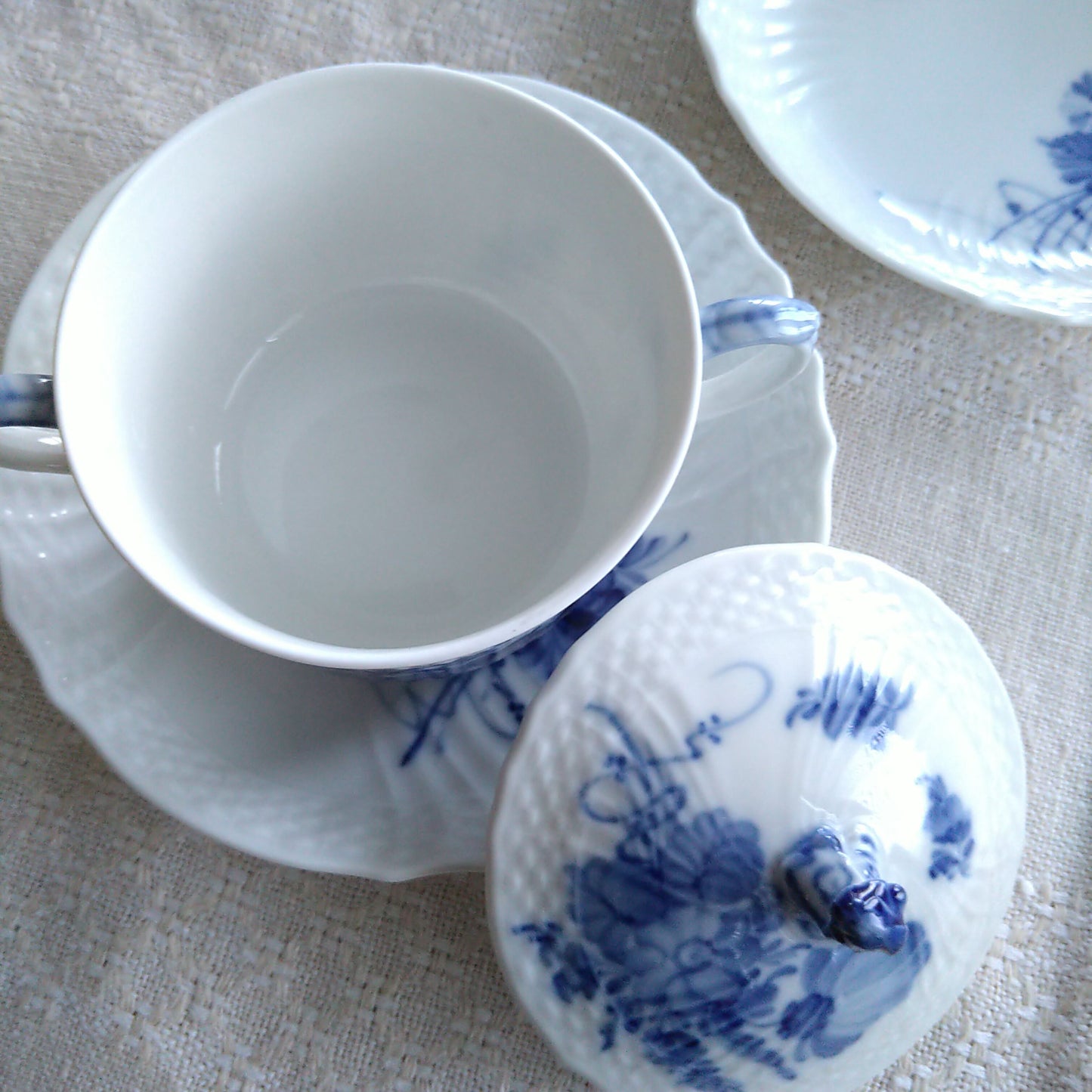 1960年代のRoyalCopenhagenブルーフラワーカーブのブイヨンカップソーサー/Blue Flower Curve Bouillon Cup and saucer