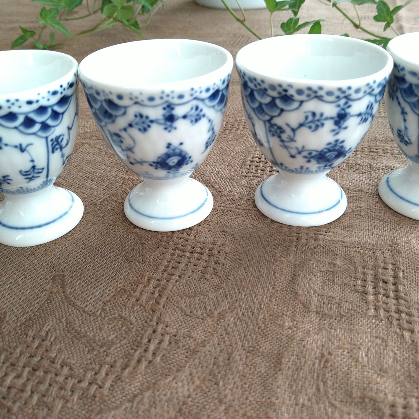 1950年代のブルーフルーテッドハーフのエッグスタンド/BlueFluted Egg stand