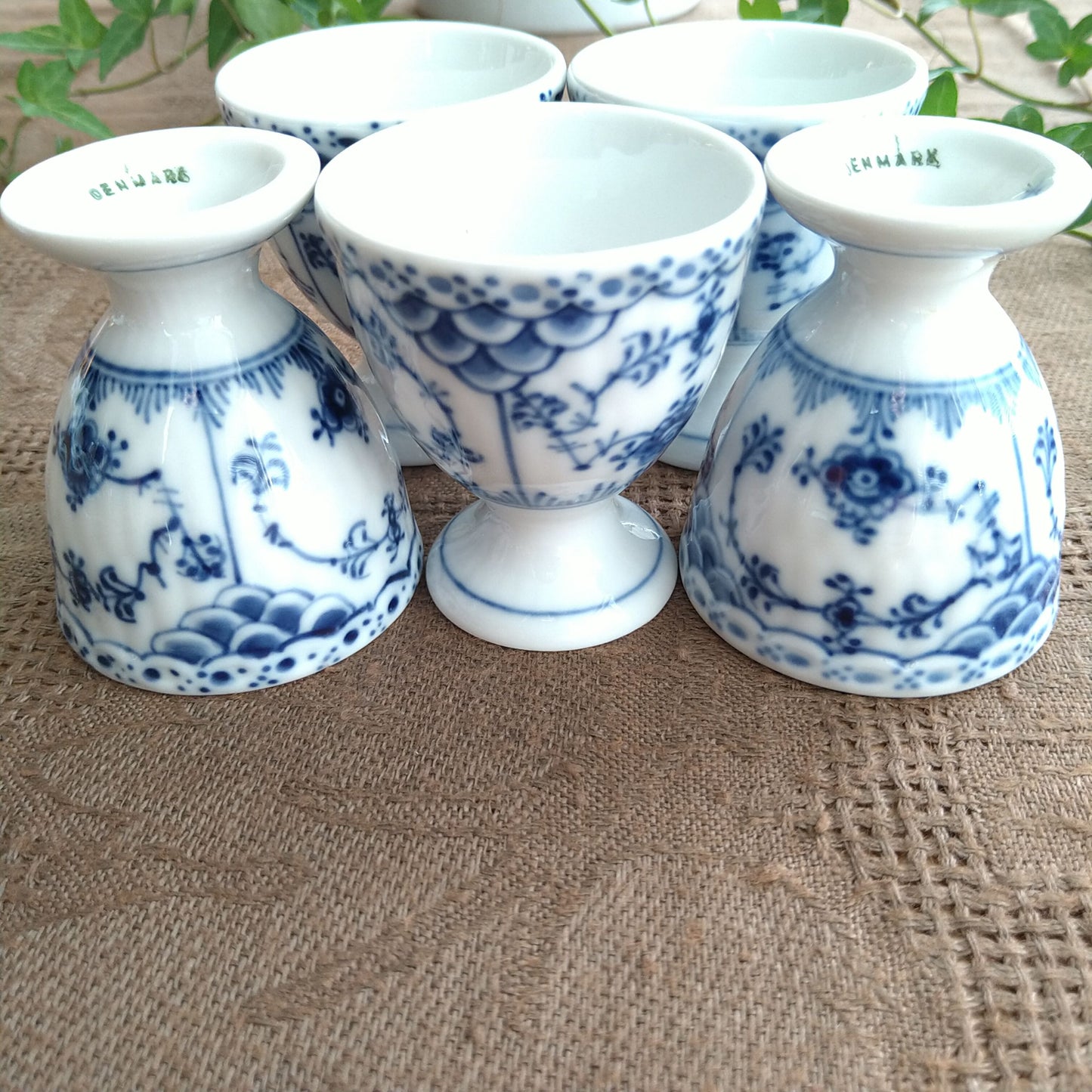 1950年代のブルーフルーテッドハーフのエッグスタンド/BlueFluted Egg stand