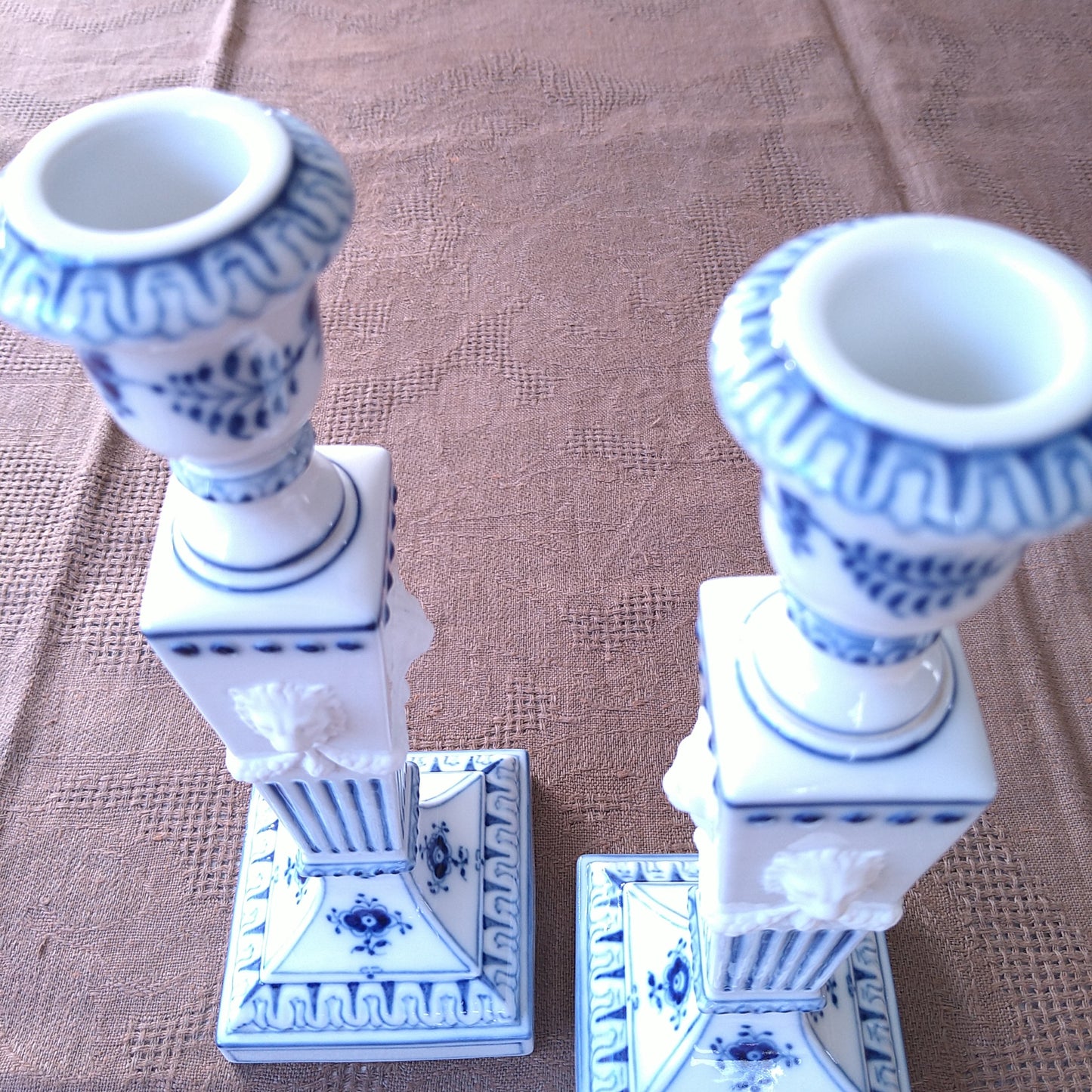 1967年RoyalCopenhagenブルーフルーテッドプレインのライオンレリーフキャンドルスタンド2本セット/Candle stand pair