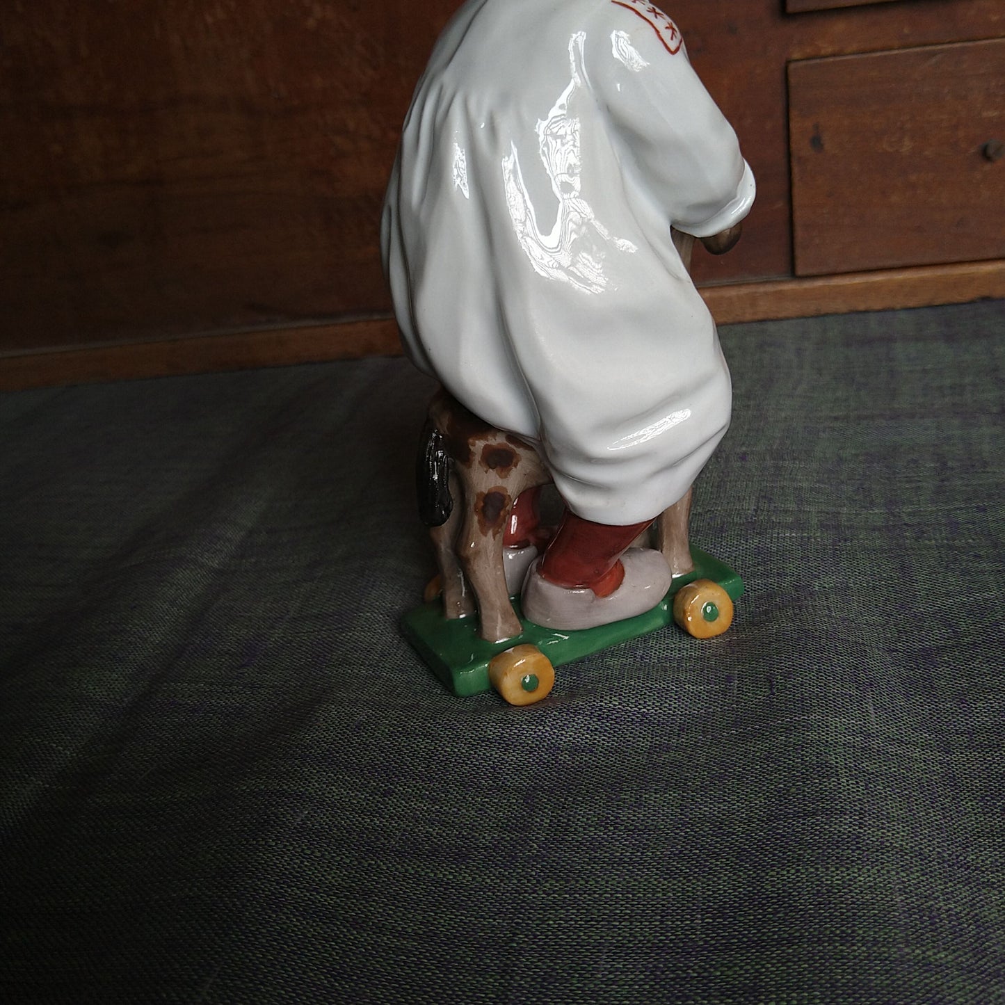 Meissen1905～1924年のヘンチェルの子供達/木馬で遊ぶ子 高さ約17㎝幅約6.5㎝W