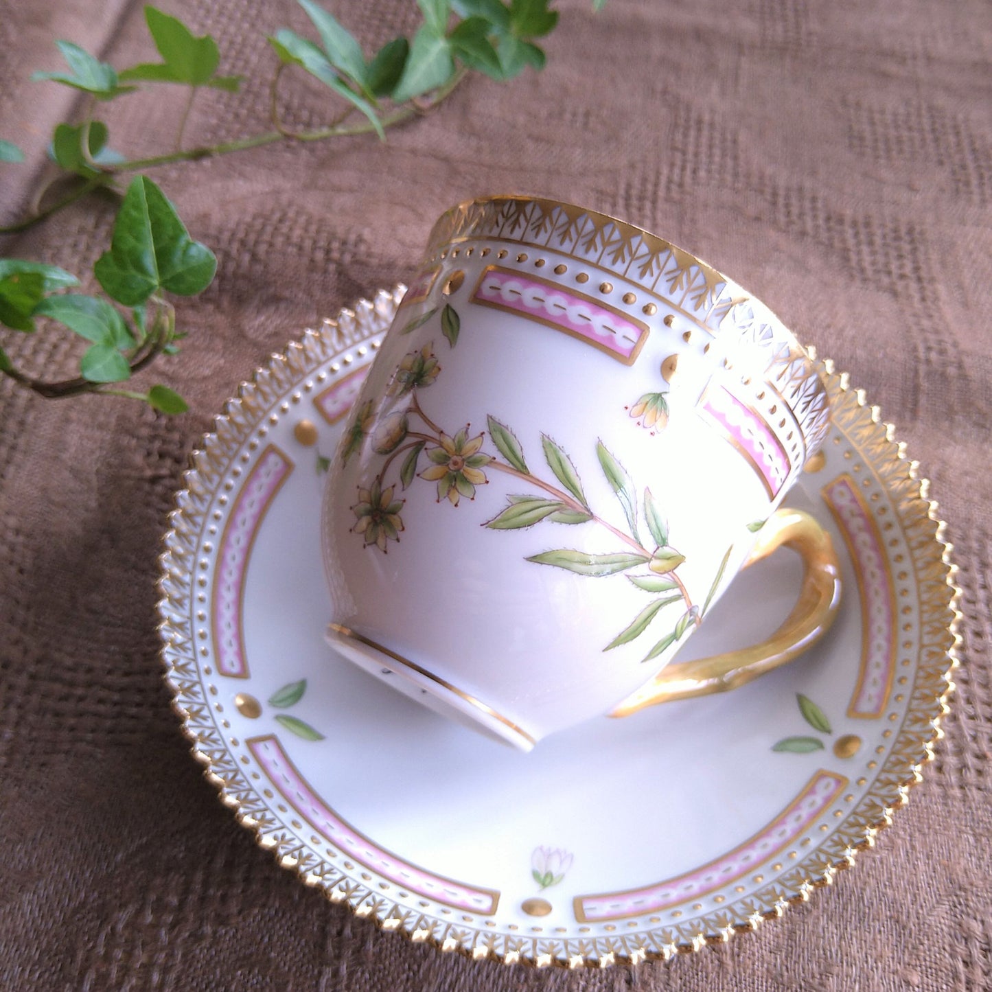 RoyalCopenhagenフローラダニカのコーヒーカップソーサー/Flora Danica cup and saucer