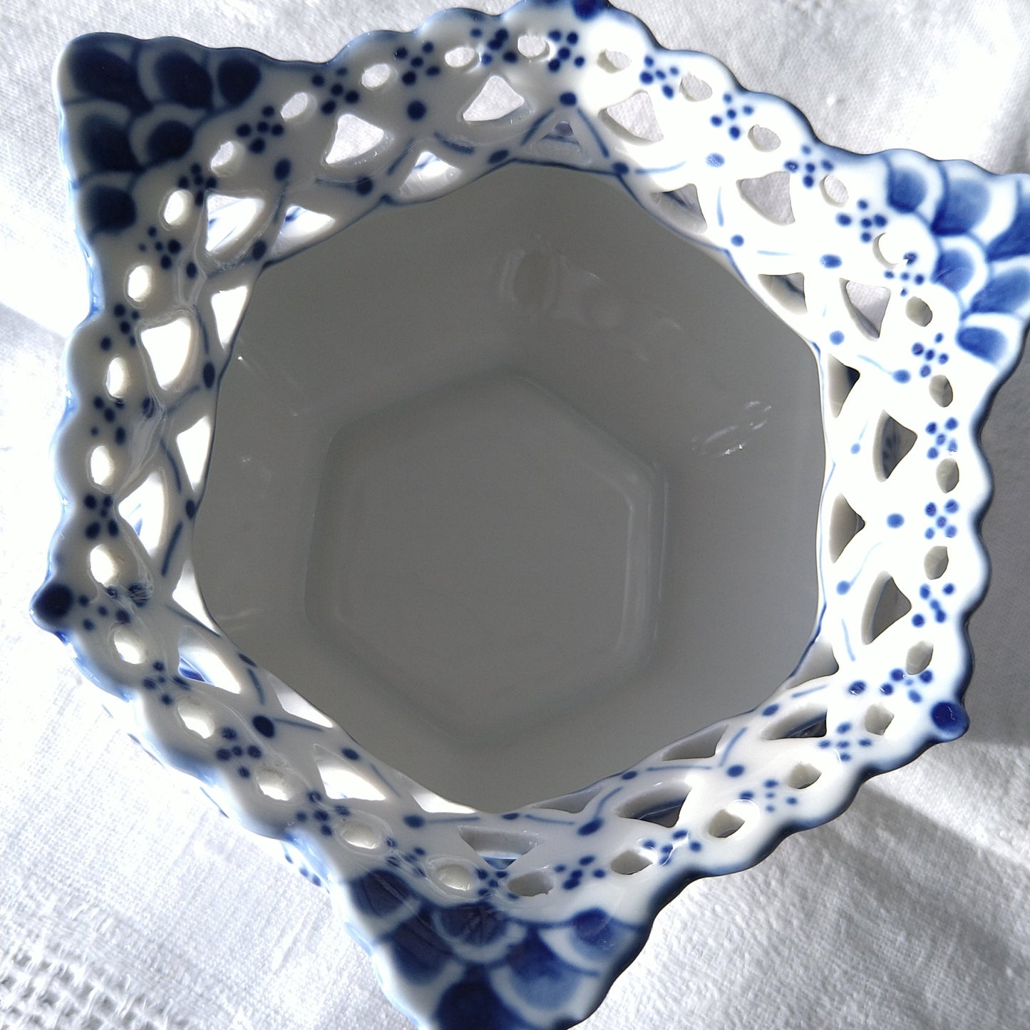 1969～1974年のRoyalCopenhagenブルーフルーテッドフルレースシュガーポット(大)型番1113高さ8.5㎝/Full Lace Sugar Pot Large 8.5㎝H