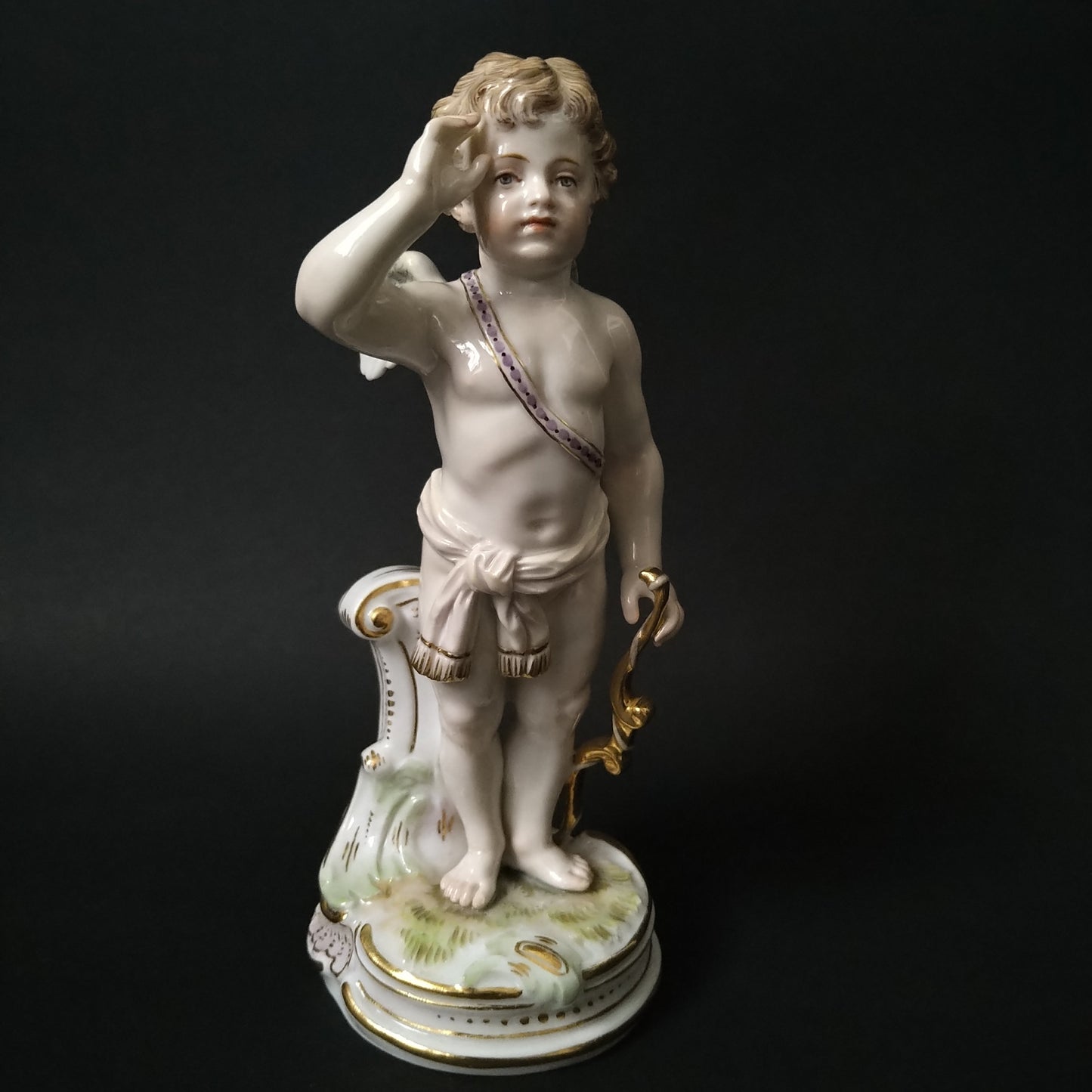 Pre-1924 Meissen Saluting Cupid 💘 Approx. 15.5 cm H, Base approx. 5.5 cm W x 6 cm L