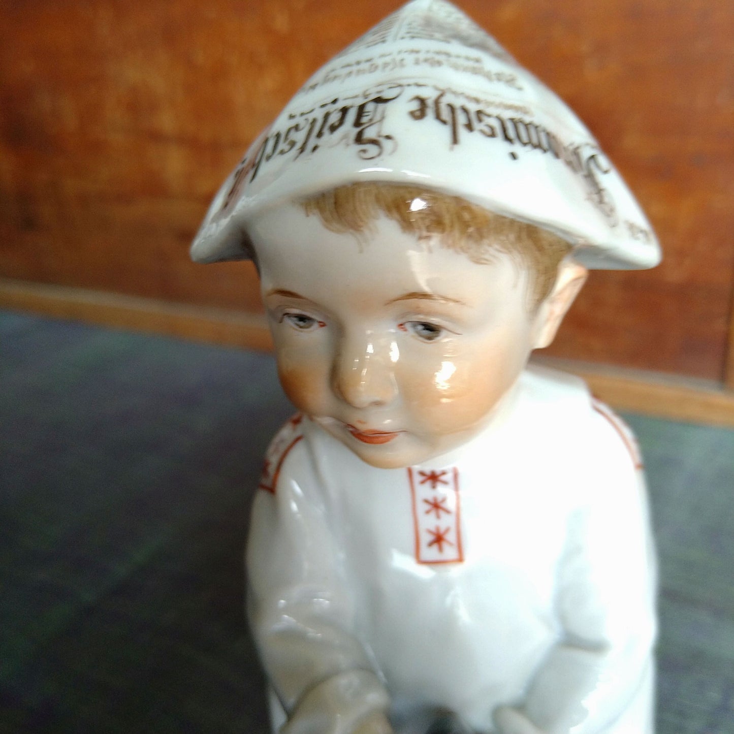 Meissen1905～1924年のヘンチェルの子供達/木馬で遊ぶ子 高さ約17㎝幅約6.5㎝W