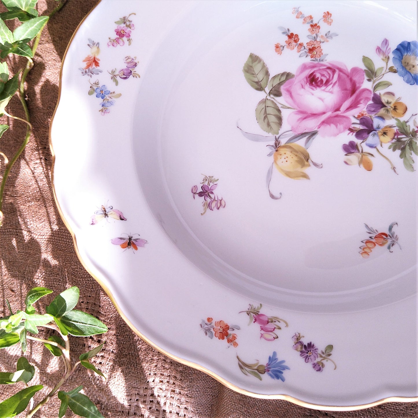 1860～1924年Meissen花と昆虫の絵のスープ深皿23.5㎝ピンクのバラ/Soup Plate23.5cm D
