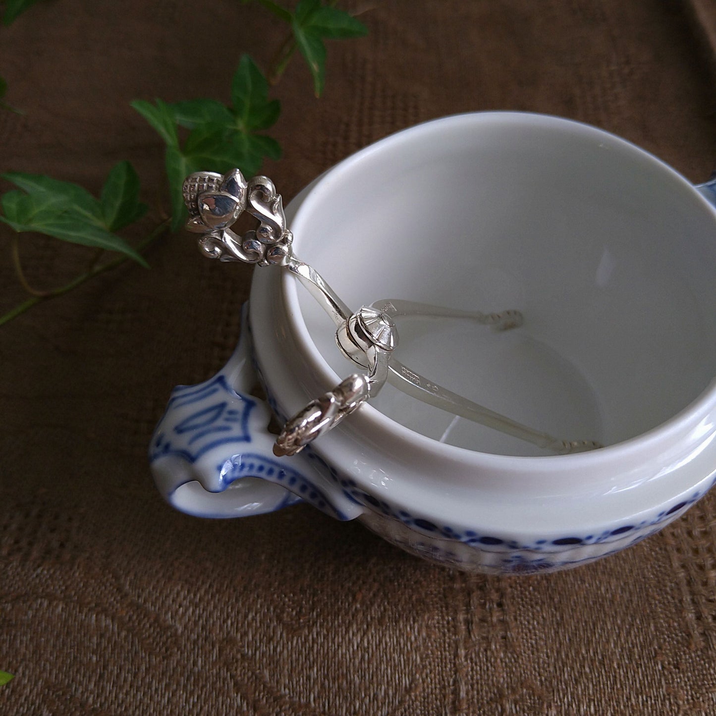 Georg Jensen Acorn 系列砂糖夾