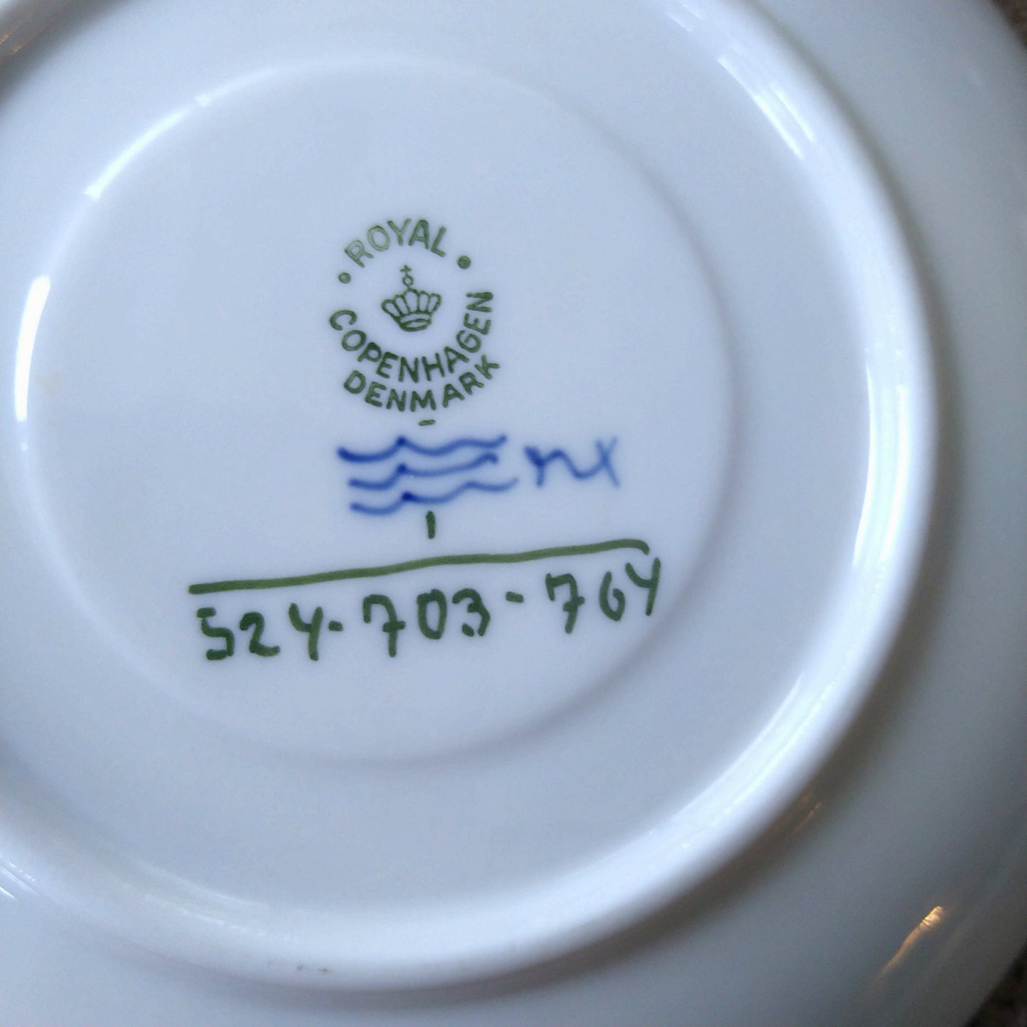 大きいんです。RoyalCopenhagen1950～70年代のブルーフルーテッドハーフレース容量約330ml！ホットチョコレートカップソーサー