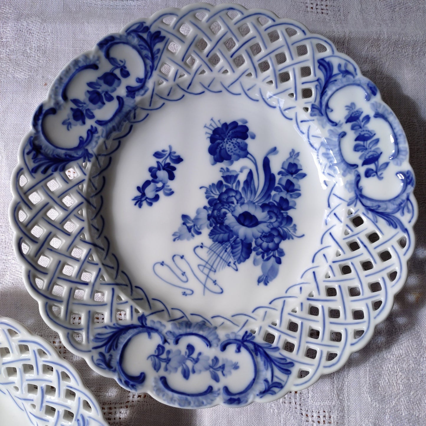 1969年～1974年のRoyalCopenhagenブルーフラワーのオープンワークのお皿は直径約23.7㎝D/BlueFlowerLacePlate
