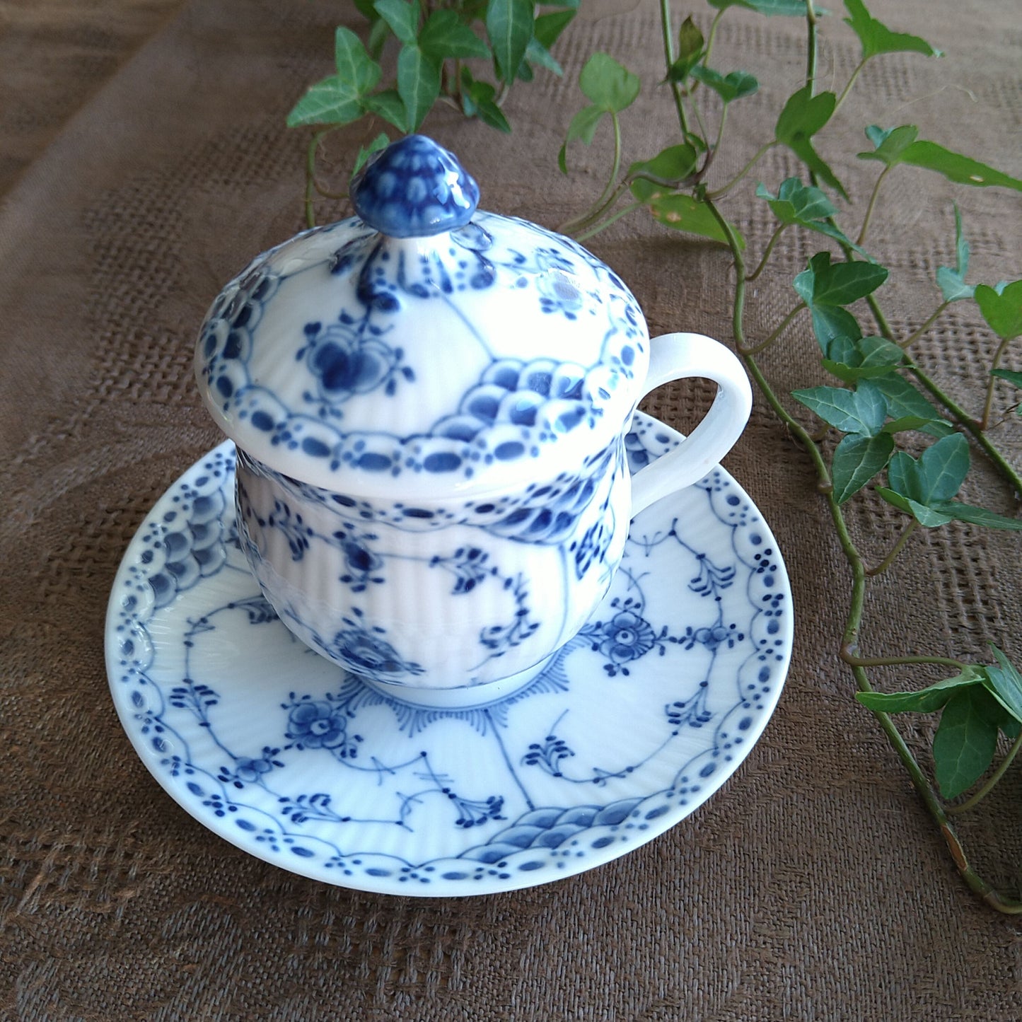 ハーフレース・カスタードカップソーサー/BlueFlutedHalf Custard cup and saucer