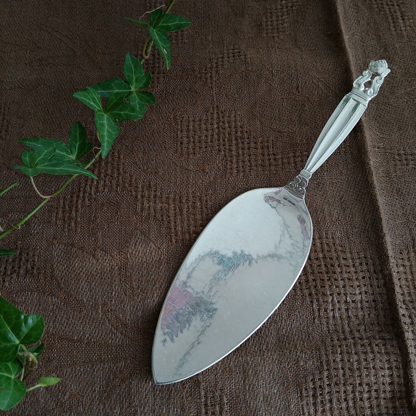 GeorgJensenエコーンのケーキサーパー(大)20㎝L/Acorn Cake server