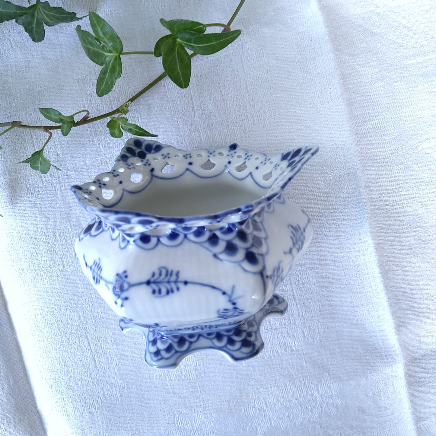 1975～1979年のフルレースのシュガーポット(小)高さ約7.5㎝H型番1112 /FullLace Sugar Pot7.5㎝H