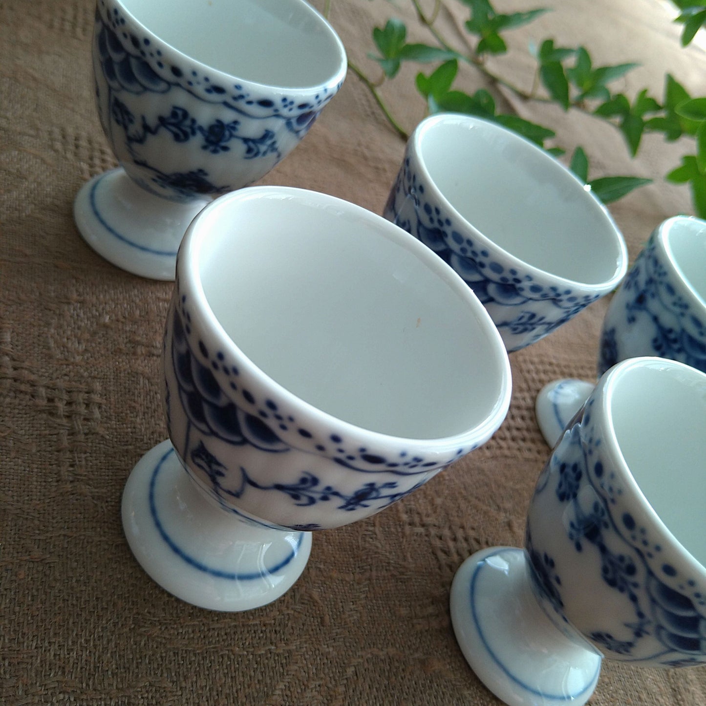 1950年代のブルーフルーテッドハーフのエッグスタンド/BlueFluted Egg stand