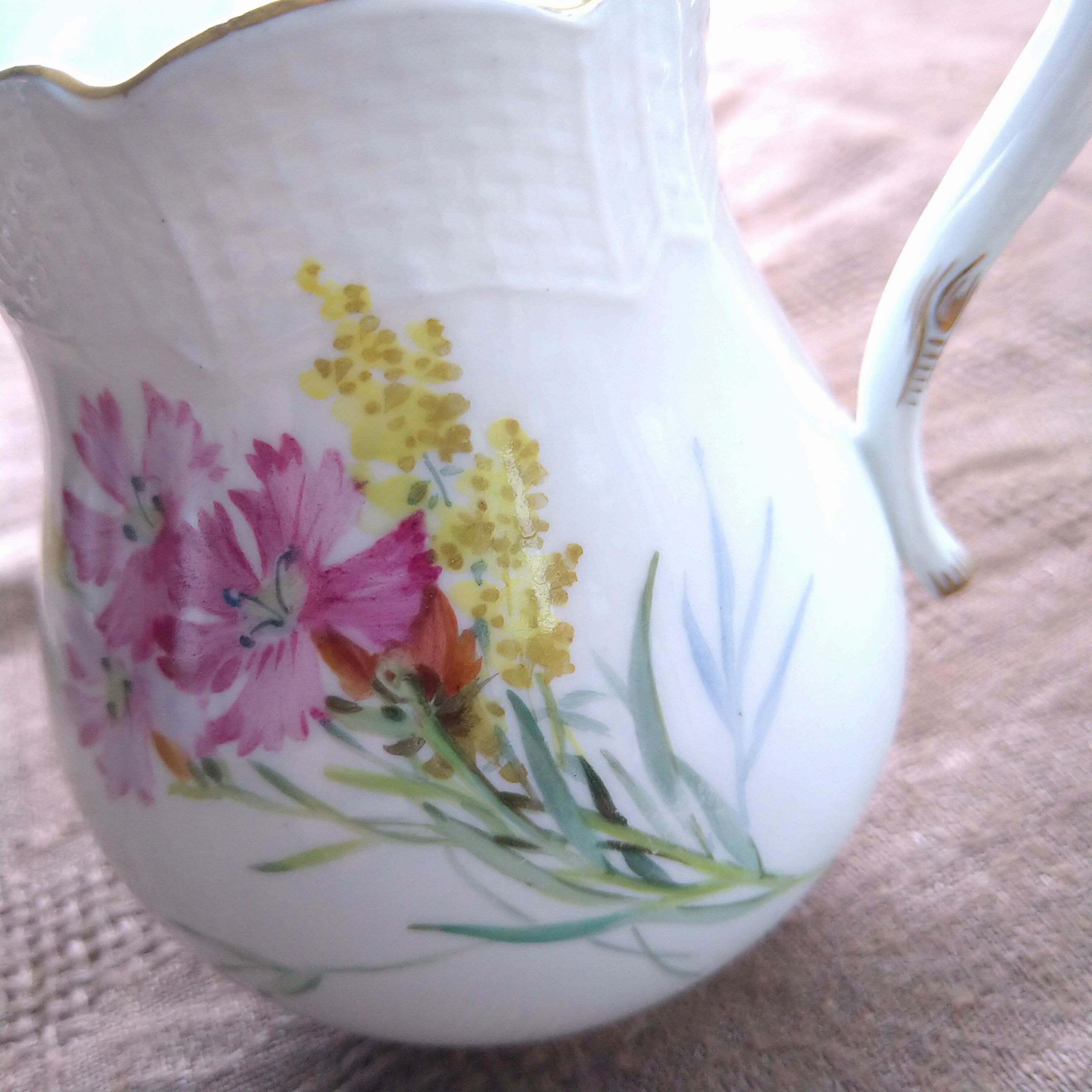 1924年以前マイセン自然主義様式絵付けのミルクピッチャー/Milk Jug