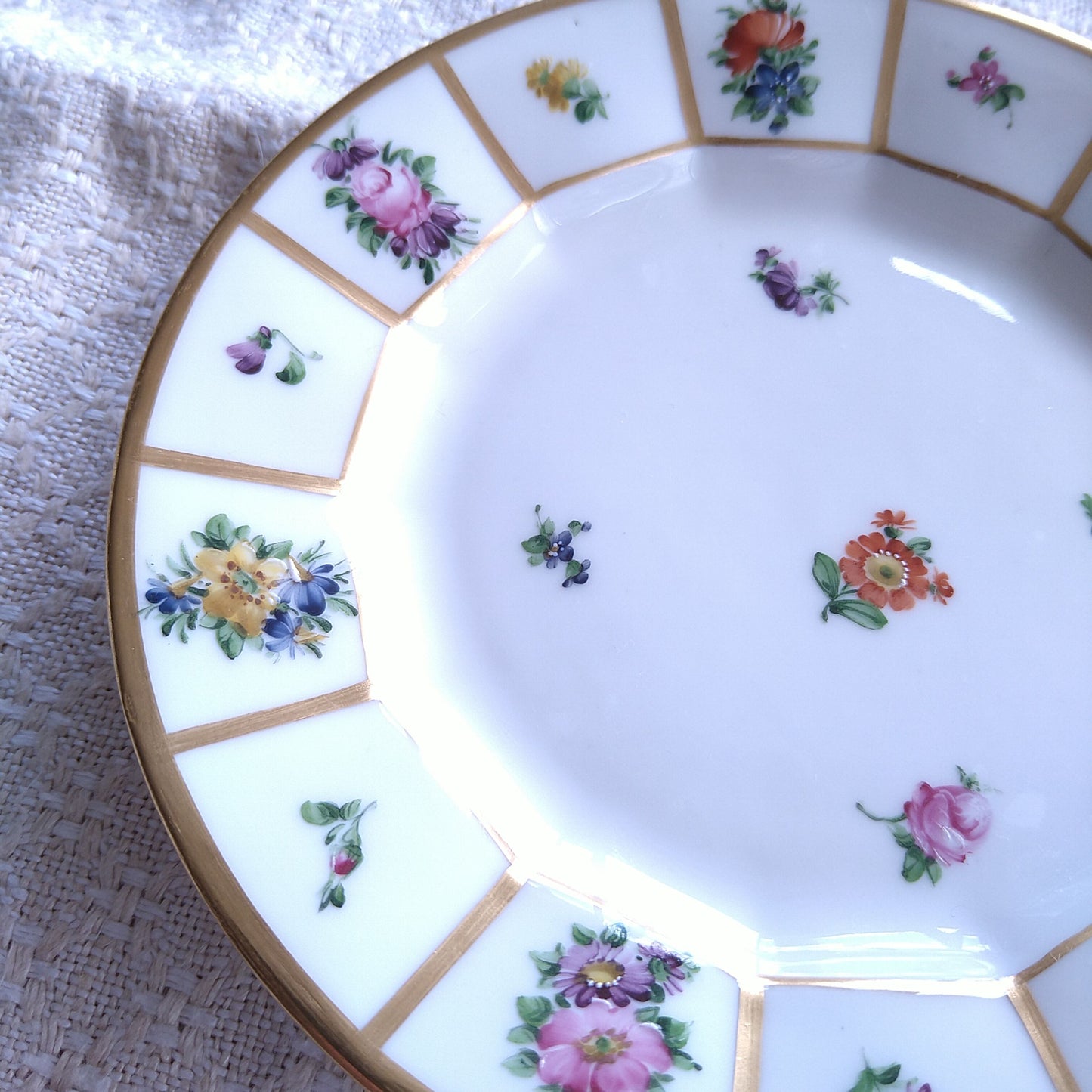 1890年頃のヘンリエッテのケーキプレート直径約15.5㎝Φ/Henriette Cake Plate