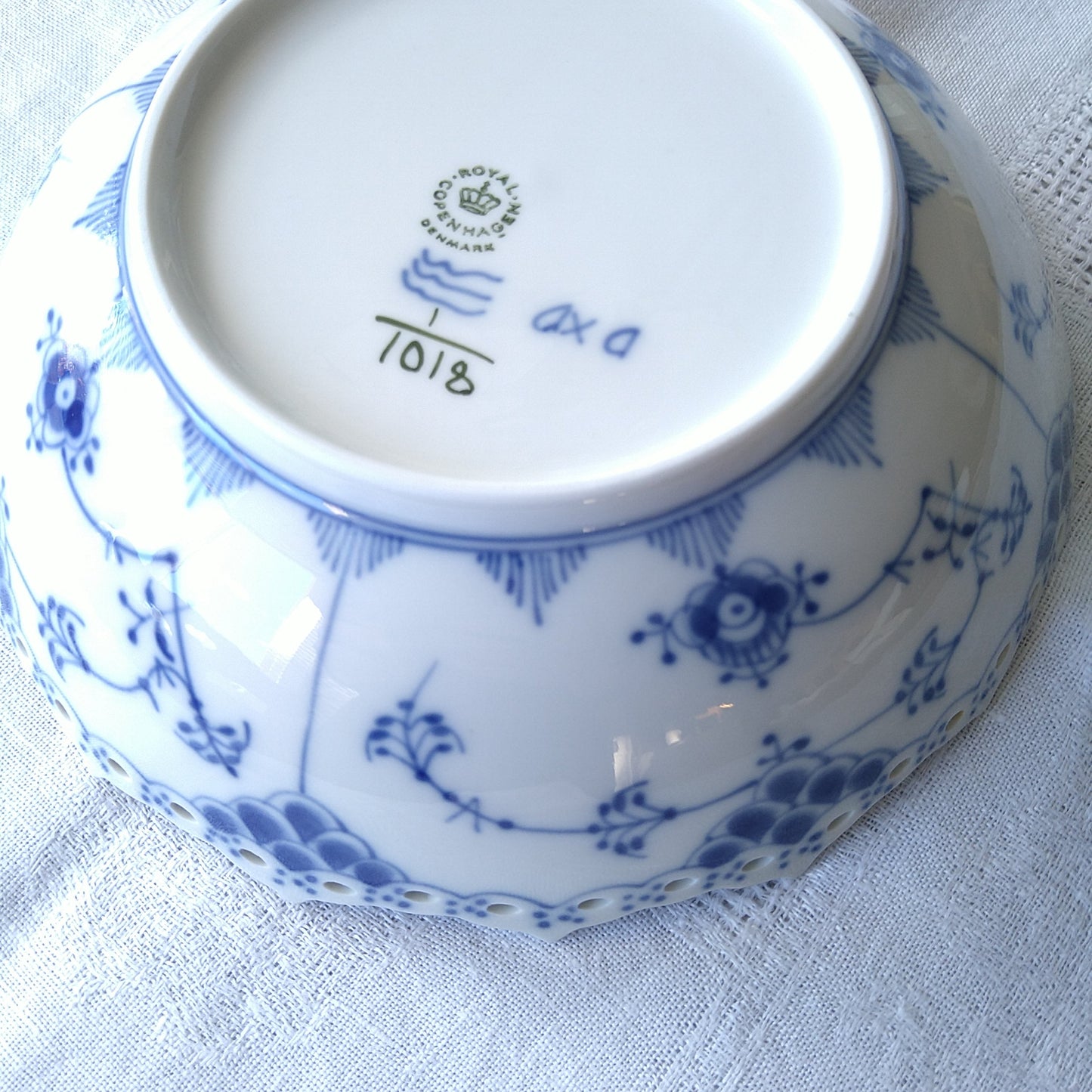 1969～1974年RoyalCopenhagenブルーフルーテッドフルレースサラダボウル/Full Lace Sallad bowl
