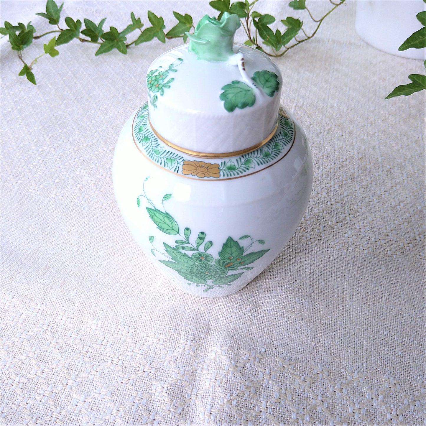 蓋の花にわずかなタメージありHerendヘレンドアポニーグリーンのティーキャディ高さ約15cmH /Tea Caddy