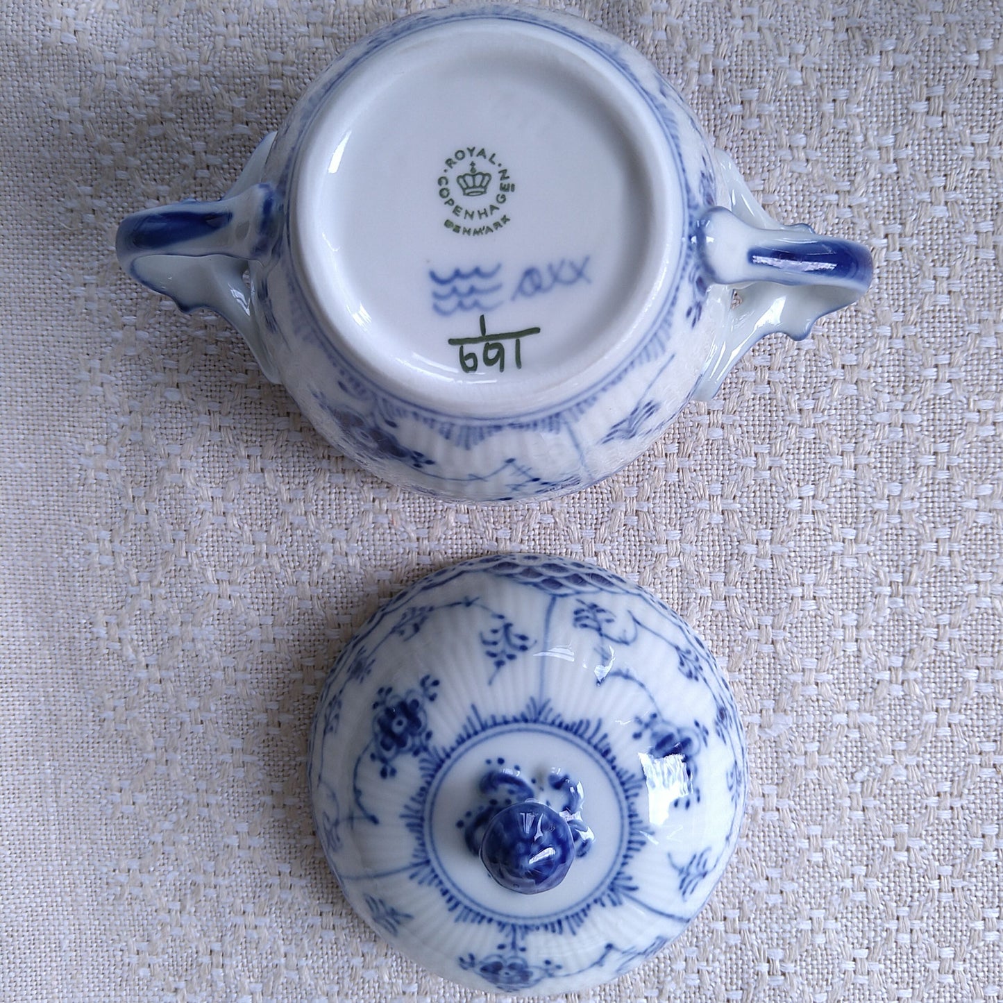 1975～1979年小さいシュガーポット取手付き/Sugar pot small
