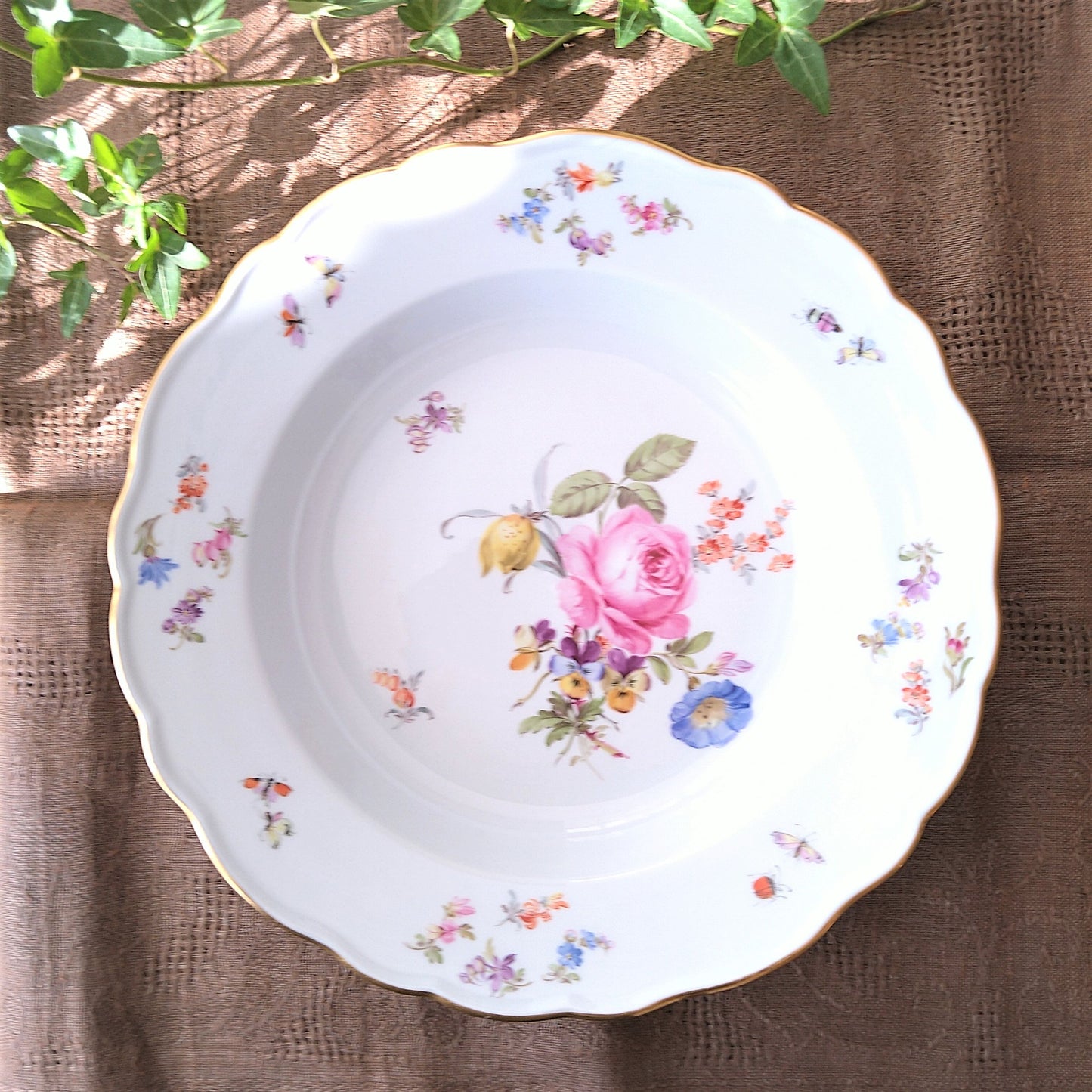 1860～1924年Meissen花と昆虫の絵のスープ深皿23.5㎝ピンクのバラ/Soup Plate23.5cm D