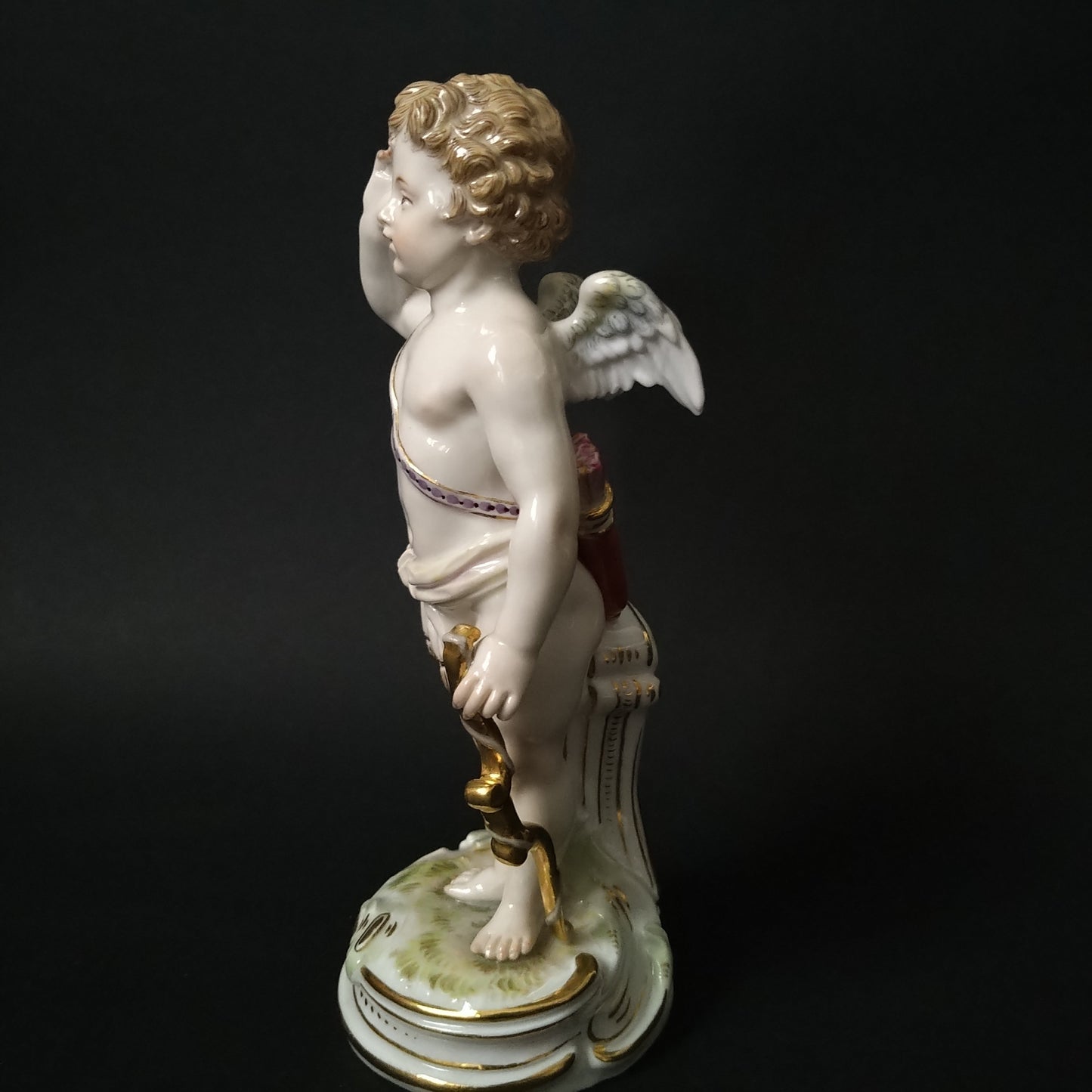 Pre-1924 Meissen Saluting Cupid 💘 Approx. 15.5 cm H, Base approx. 5.5 cm W x 6 cm L