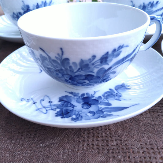 ブルーフラワーカーブ モーニングカップソーサー/BlueFlowerCurveMorningCupSaucer
