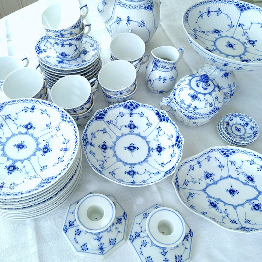 1950/1960年代RoyalCopenhagenブルーフルーテッドの嬉しい価格のいろいろ。