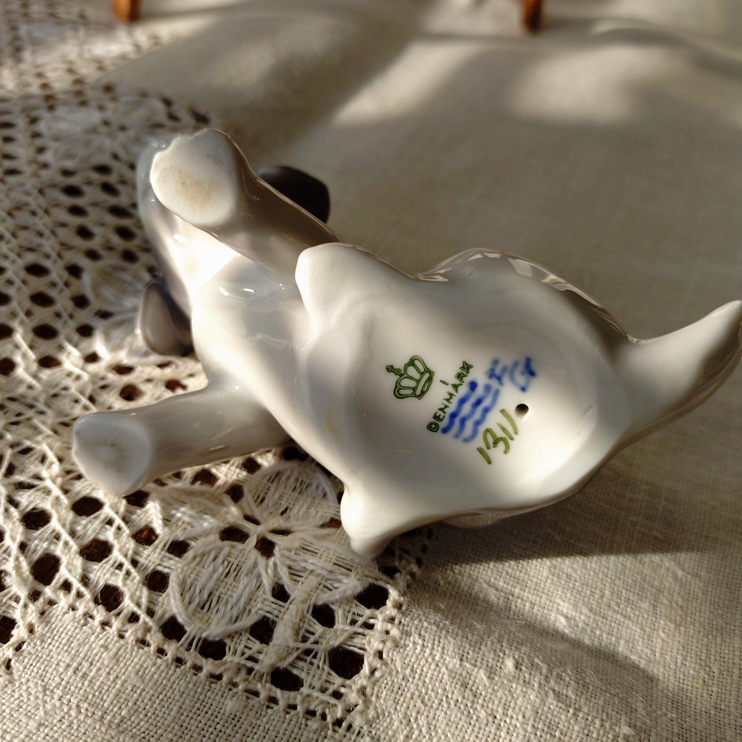 Royal Copenhagen Sunset Puppy Figurine is approximately 6cm H