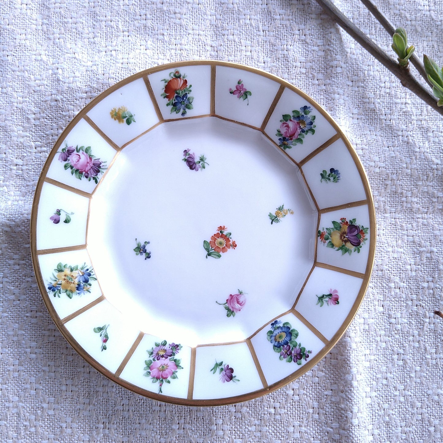 1890年頃のヘンリエッテのケーキプレート直径約15.5㎝Φ/Henriette Cake Plate