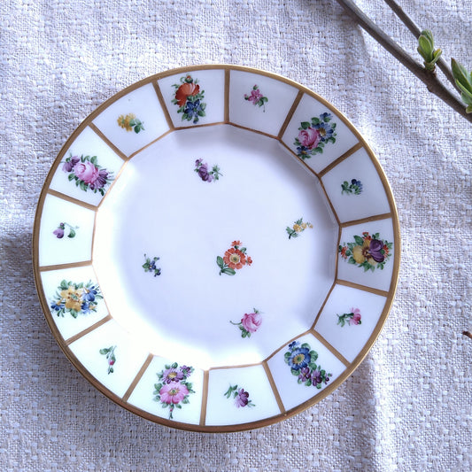 1890年頃のヘンリエッテのケーキプレート直径約15.5㎝Φ/Henriette Cake Plate