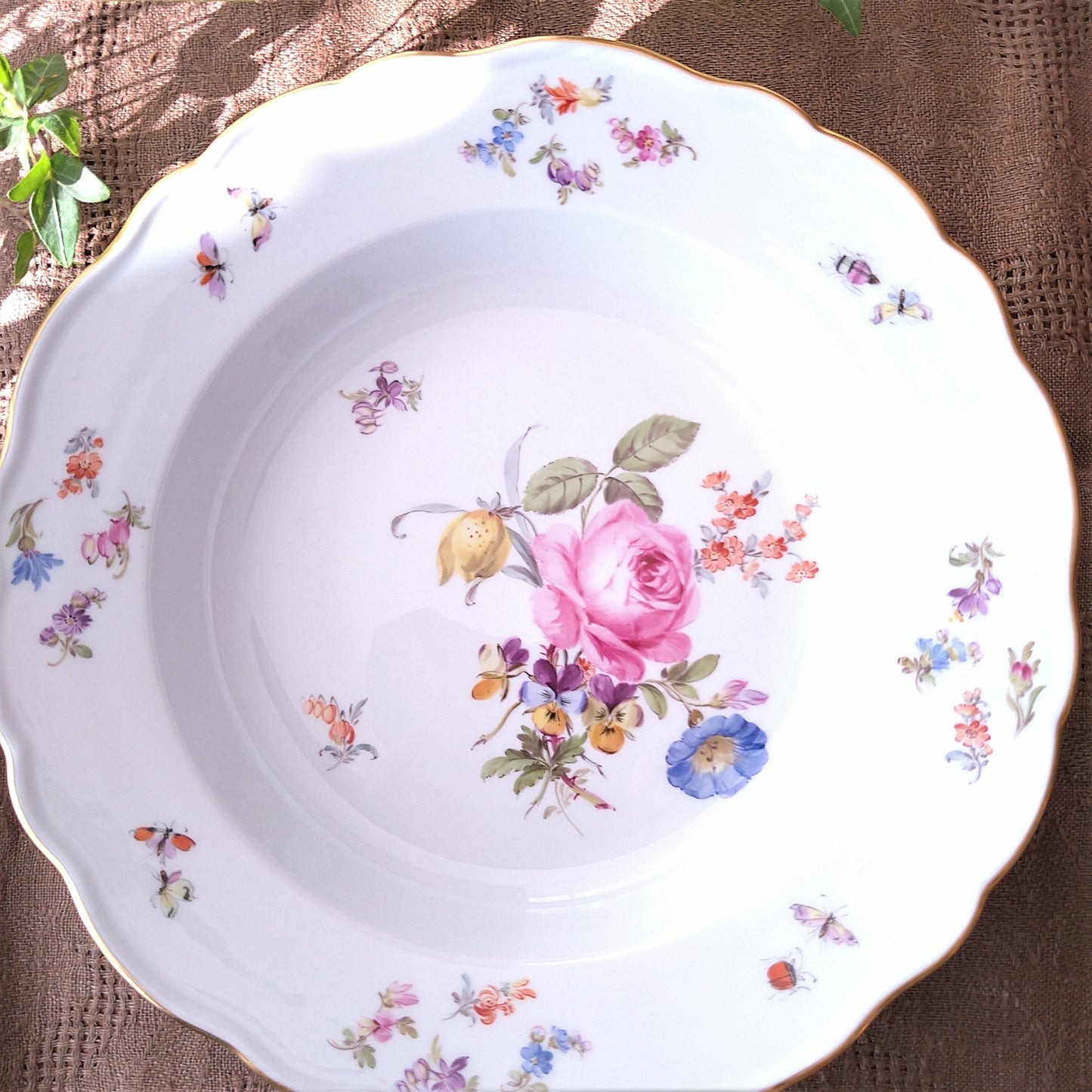 1860～1924年Meissen花と昆虫の絵のスープ深皿23.5㎝ピンクのバラ/Soup Plate23.5cm D