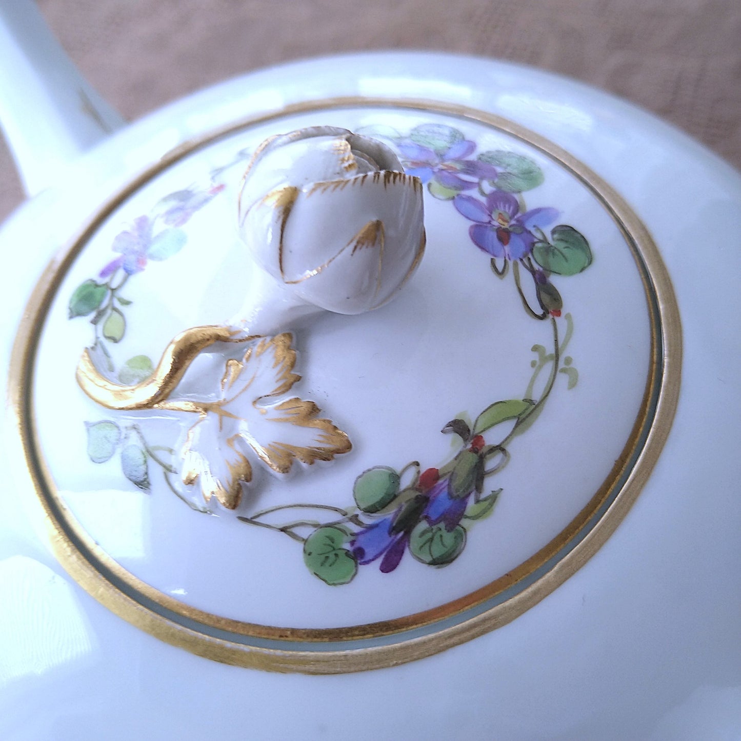 1924～1934年Meissenのスミレのティーポット高さ約15㎝H、容量約1500ml