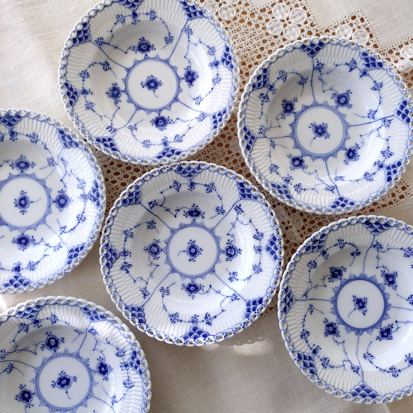 1957年のRoyalCopenhagenロイヤルコペンハーゲンフルレースのベリー皿直径約15㎝D/BlueFlutedFullLaceBerryPlate15cmD