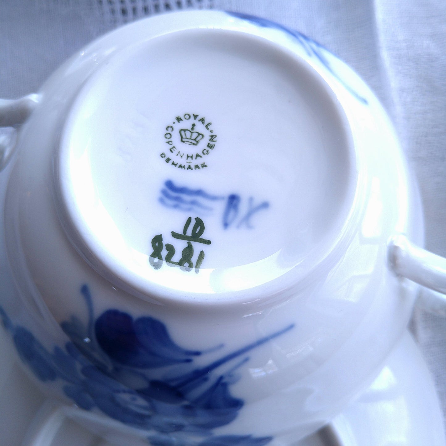 1960年代RoyalCopenhagenブルーフラワープレインのダブルハンドルブイヨンカップソーサー容量約460ml